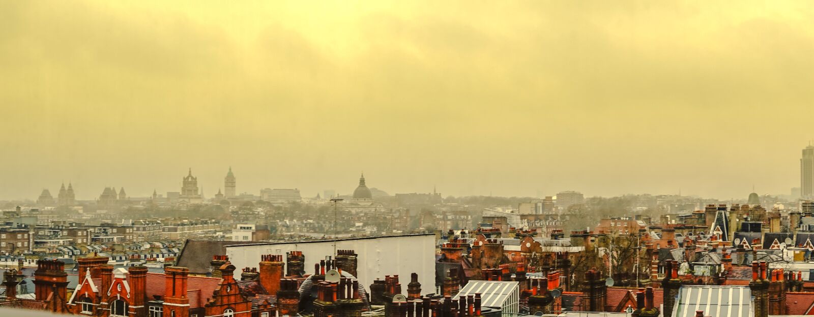 Sony a6000 sample photo. London, skyline, smog photography