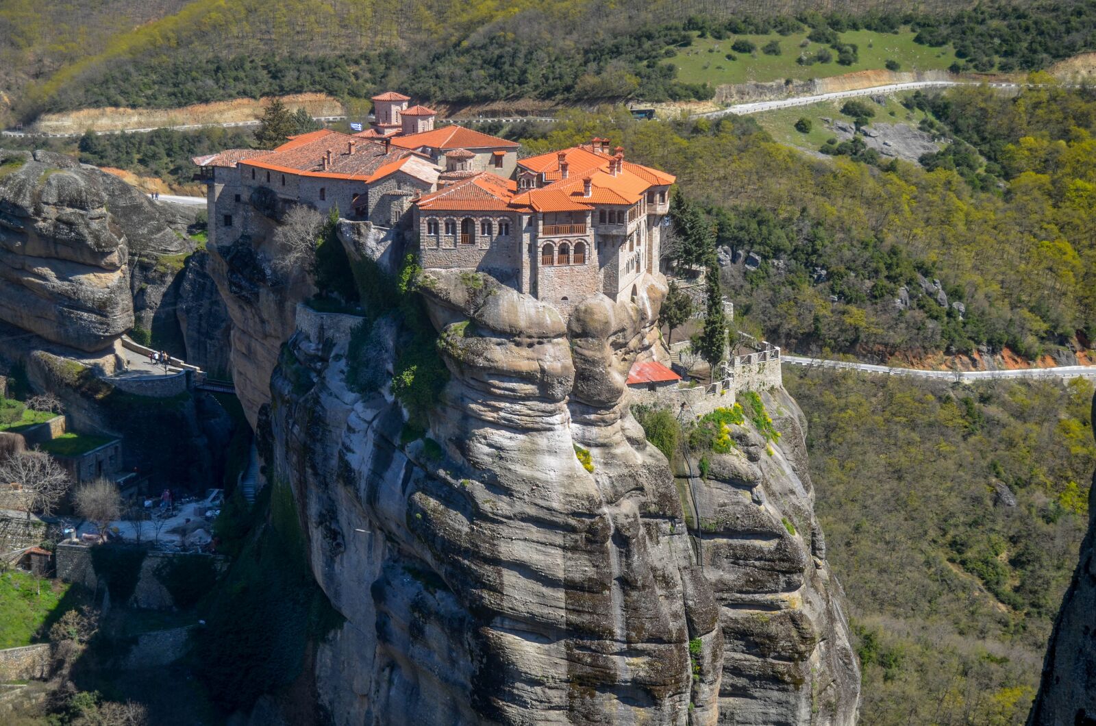 Nikon D5100 sample photo. Meteor, greece, monastery photography