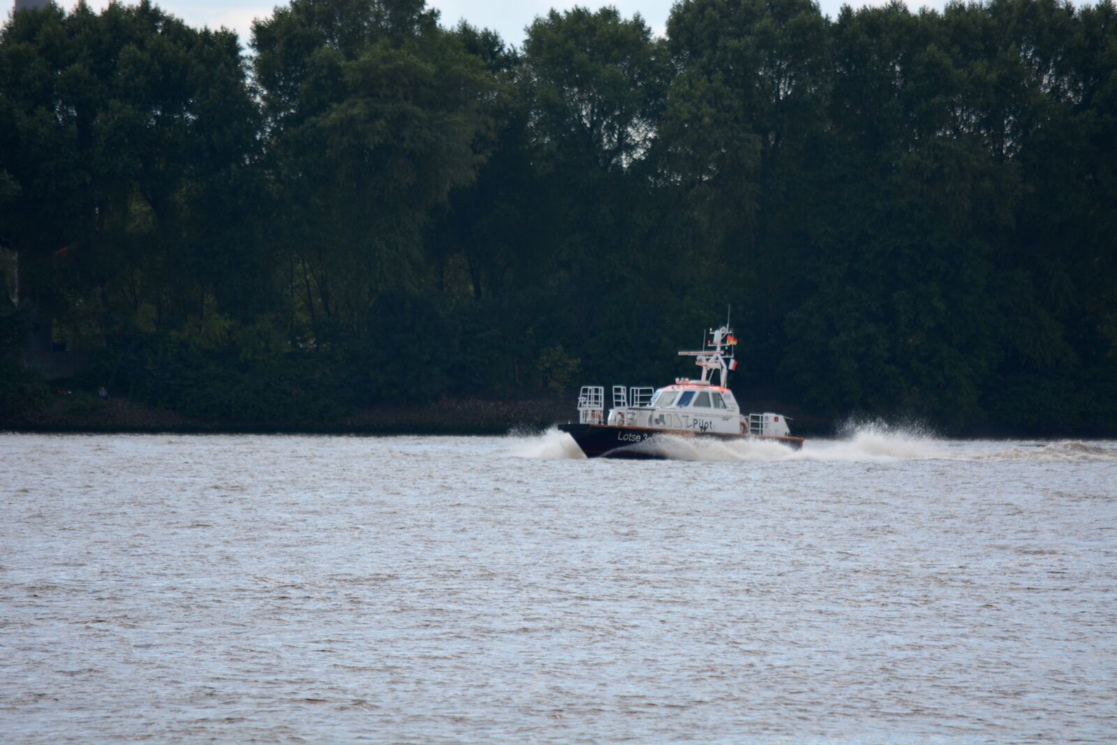 Nikon D7100 sample photo. Transport, ship, pilot photography