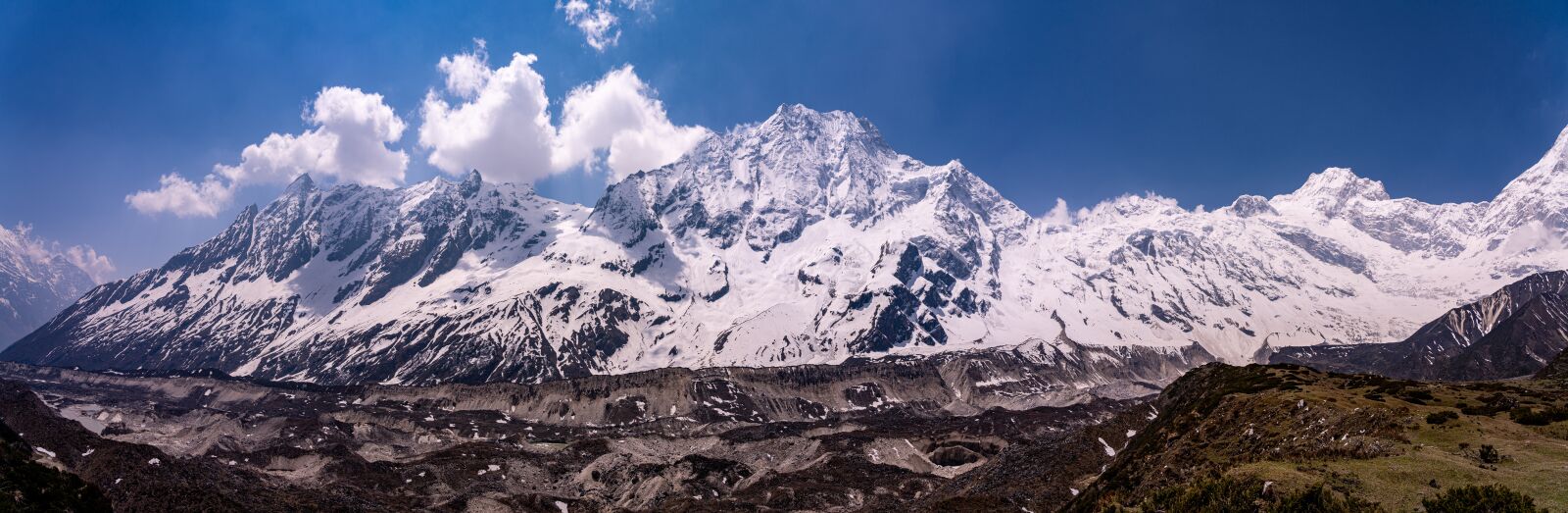 Sony FE 24-105mm F4 G OSS sample photo. Trekking in nepal, mount photography