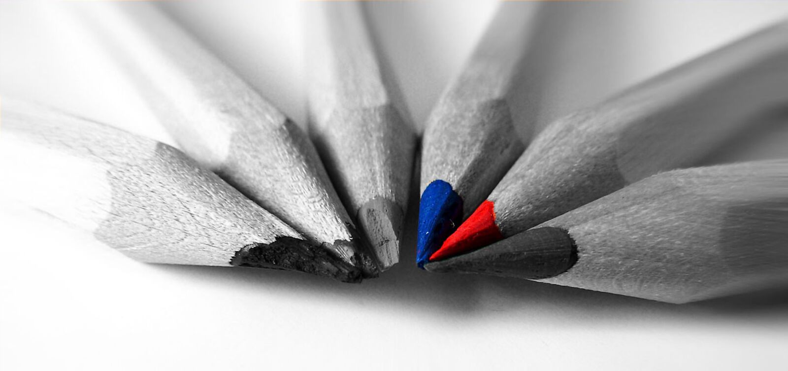 Panasonic DMC-TZ7 sample photo. Colored pencils, draw, colour photography