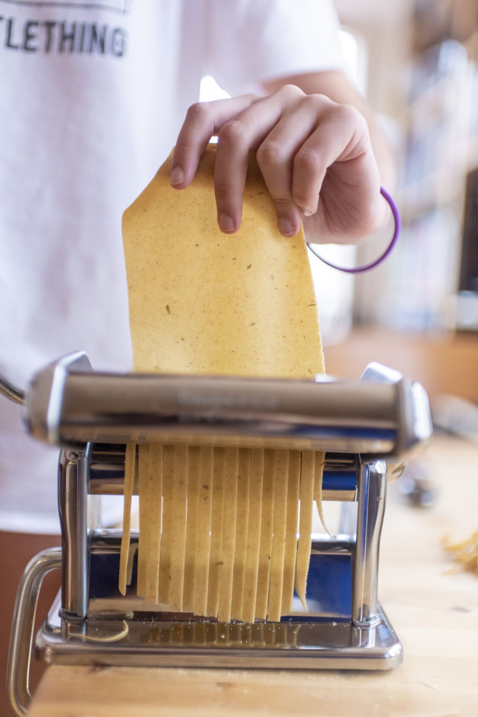 Nikon D750 sample photo. Pasta machine, spaghetti, chef photography
