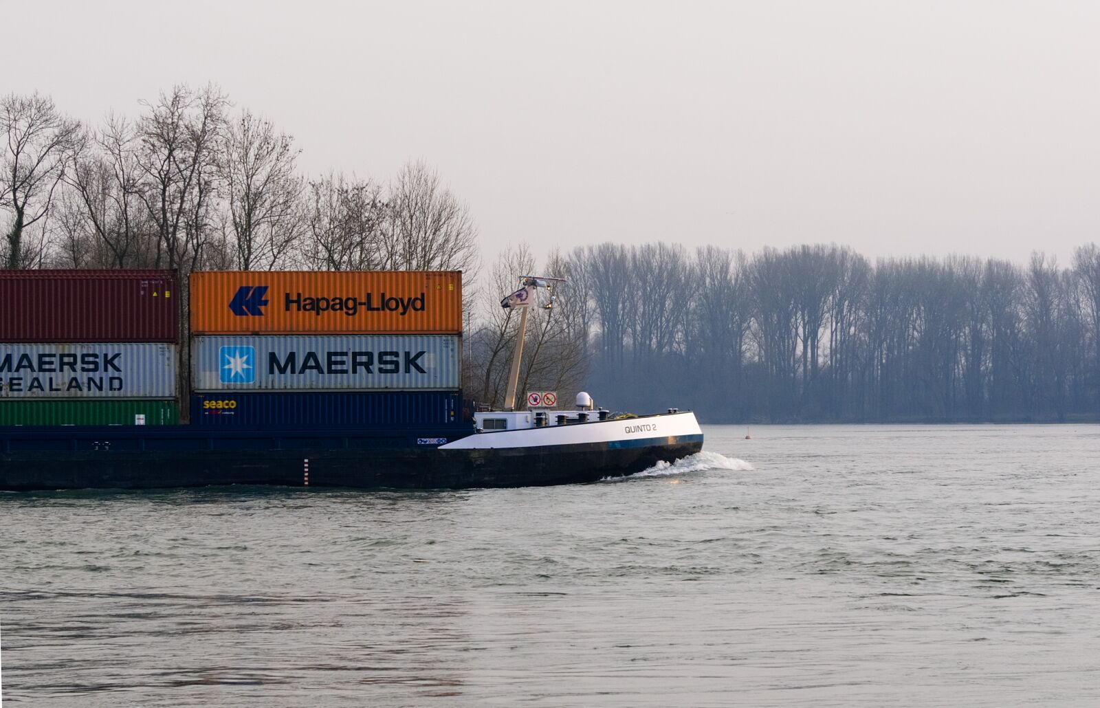 Sony E 55-210mm F4.5-6.3 OSS sample photo. Container ship, ship, shipping photography