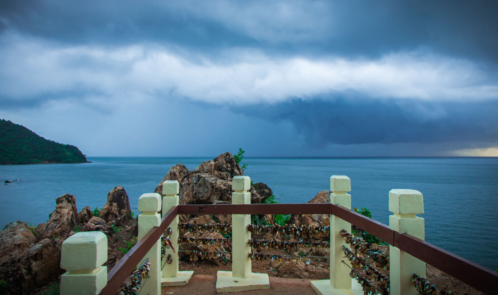 Canon EOS 70D sample photo. Before, the, rain, chanthaburi photography