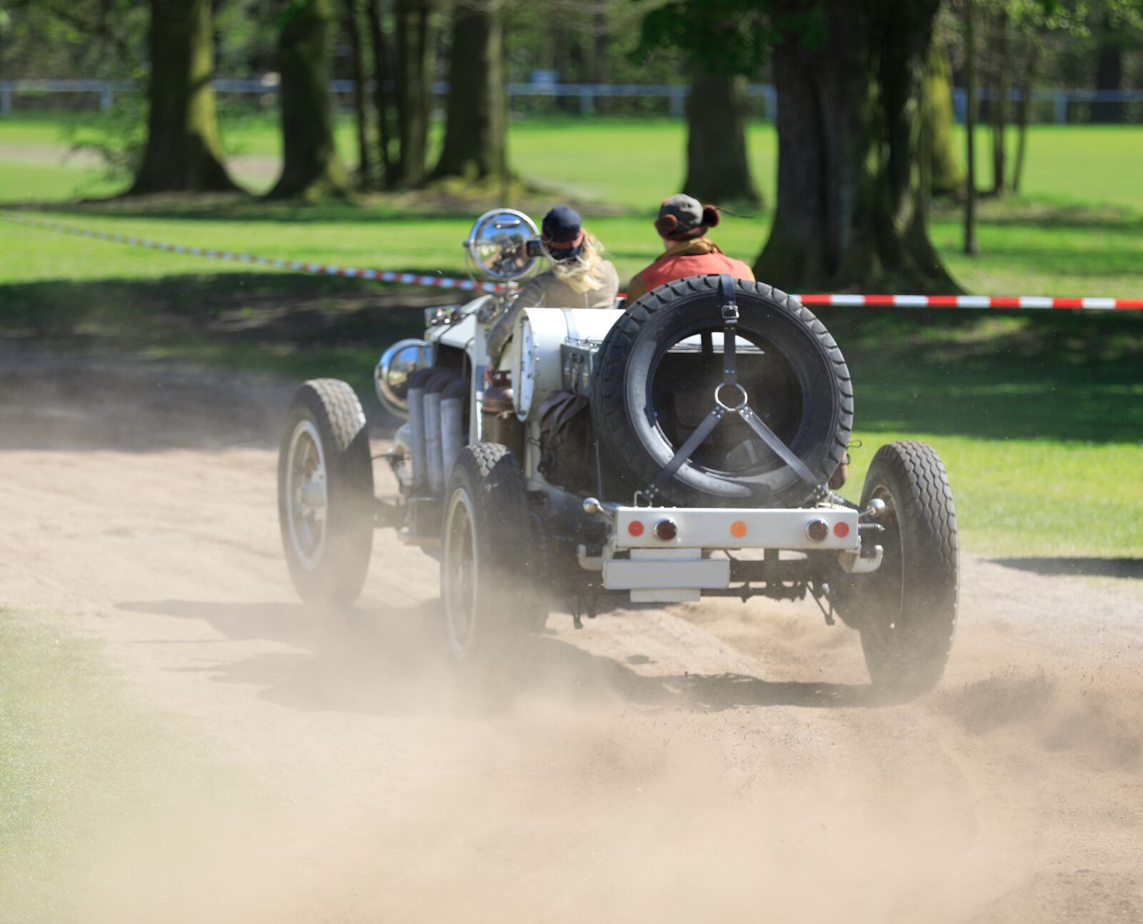 Canon EOS 5D Mark IV sample photo. Oldtimer, race, auto photography