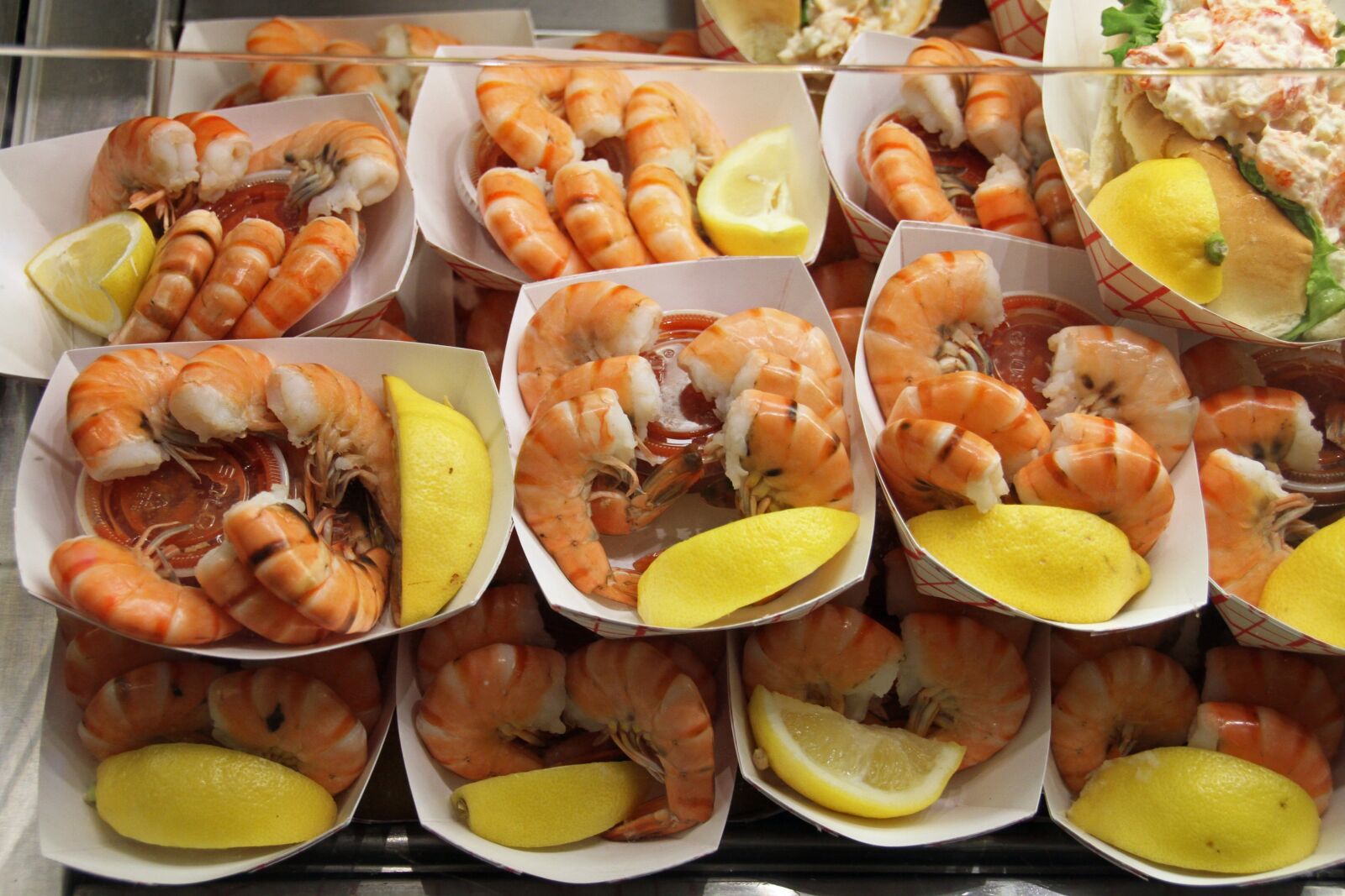 Canon EOS 7D sample photo. Shrimps, fresh, quincy market photography