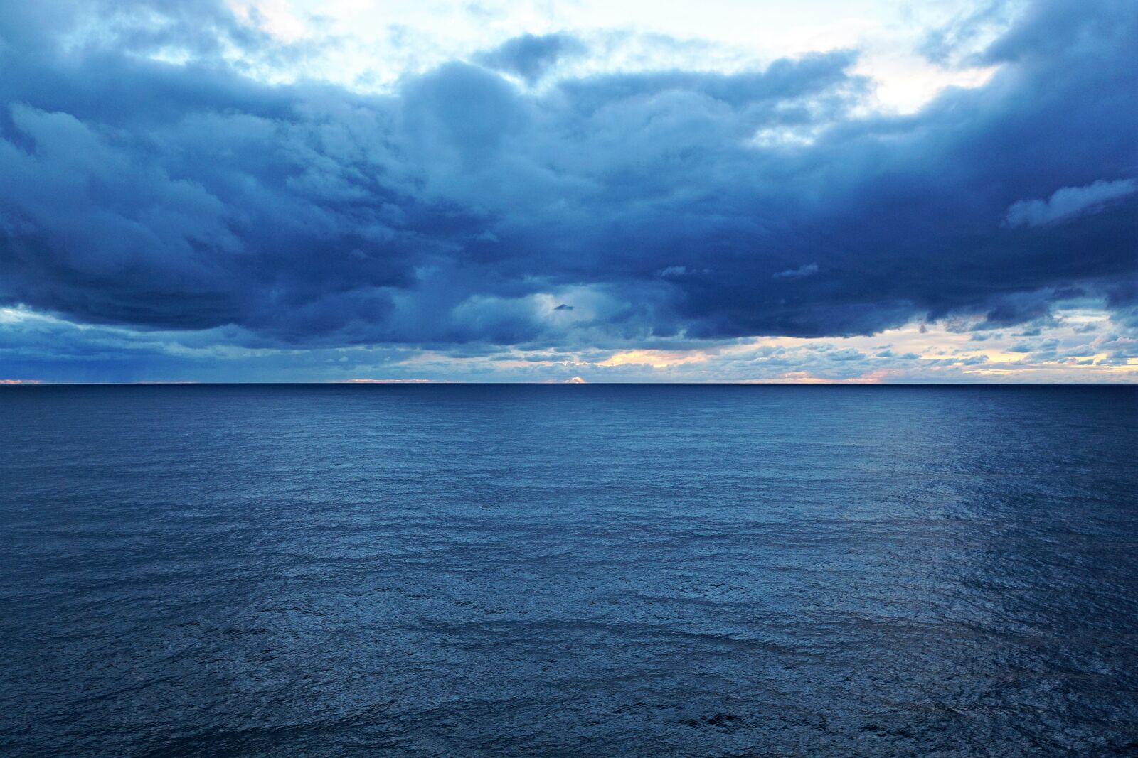 Sony ILCA-77M2 + Sony DT 16-50mm F2.8 SSM sample photo. Sky, ocean, atlantic photography