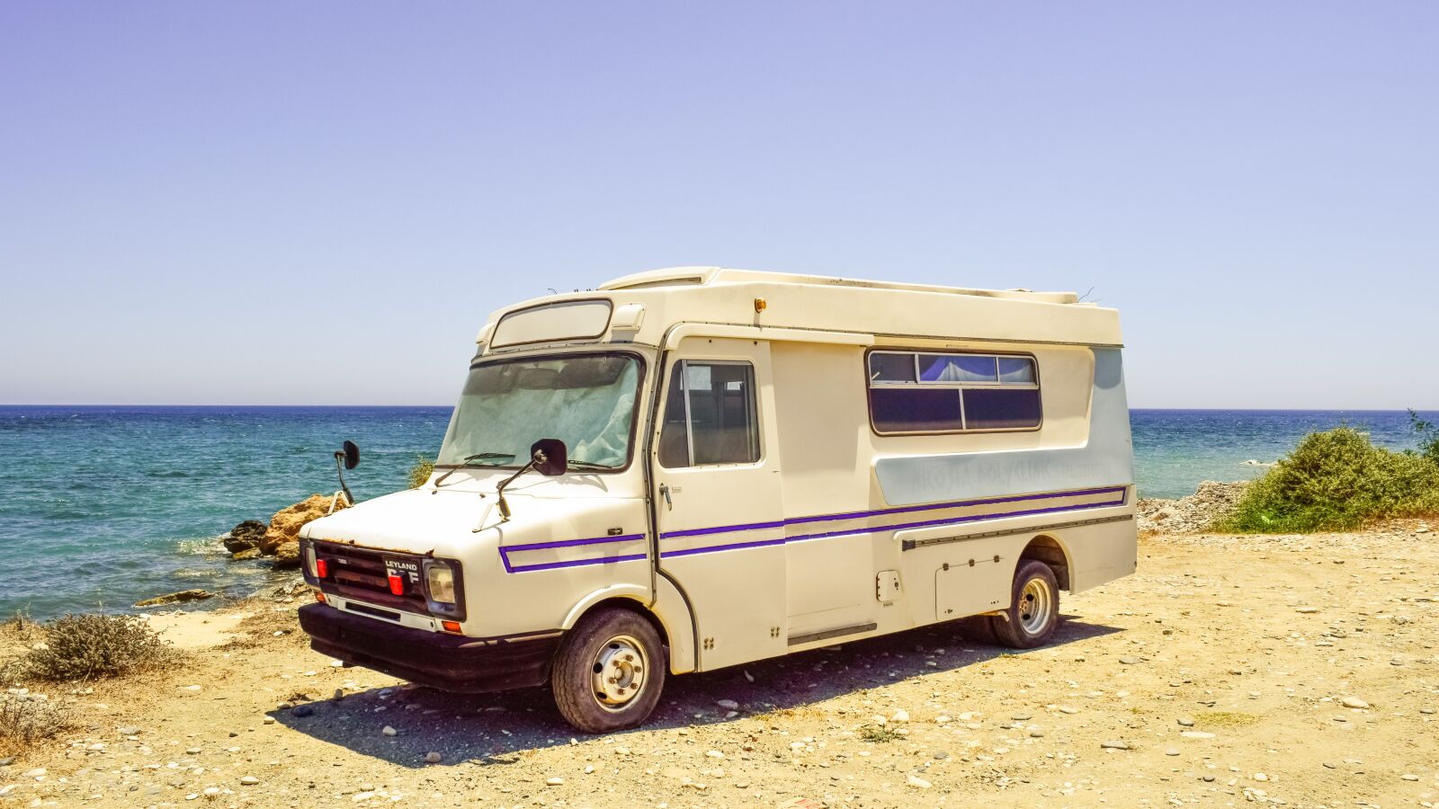 Nikon D3300 sample photo. Caravan, beach, retro photography