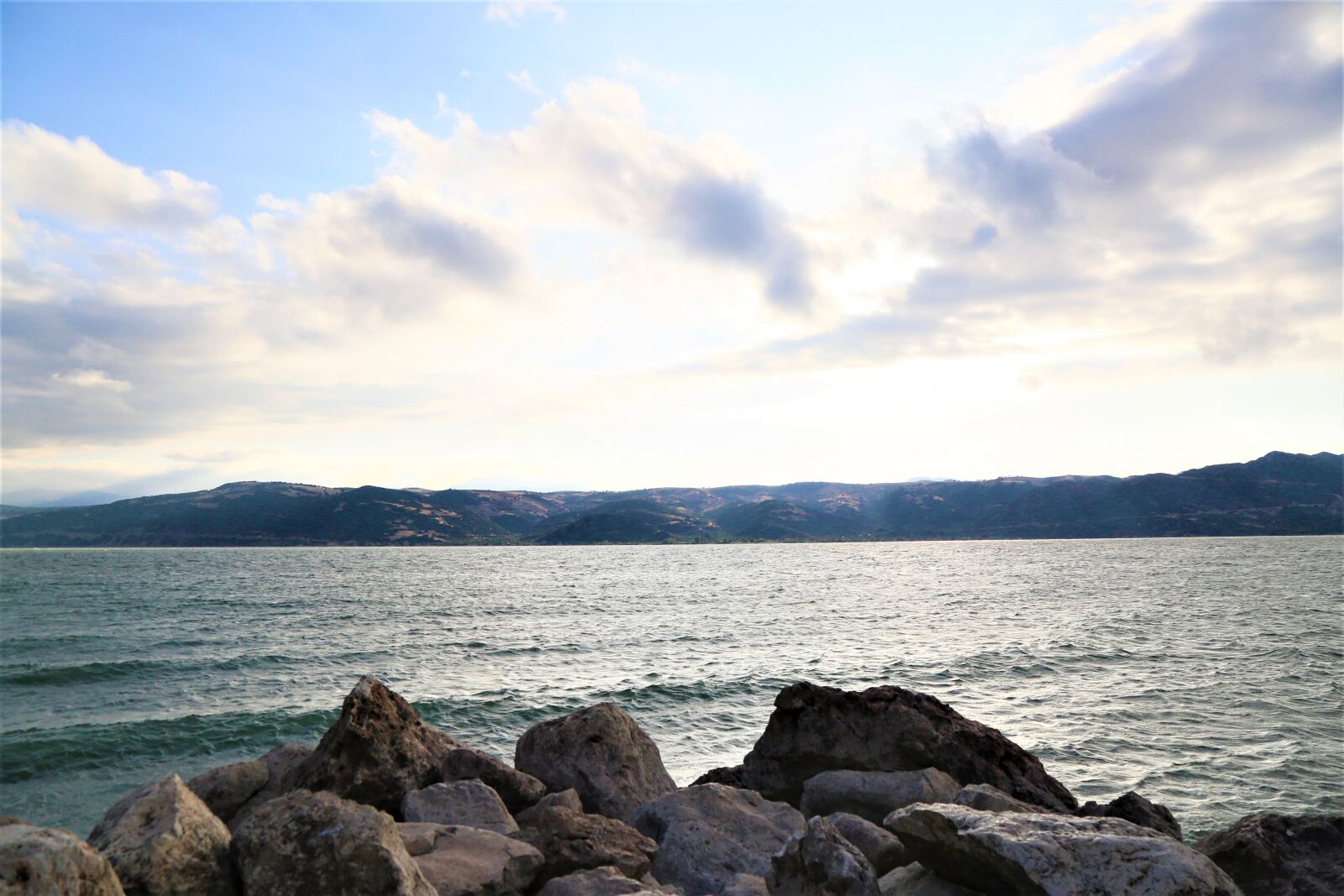 Canon EF 24-105mm F4L IS USM sample photo. Lake, water, nature photography
