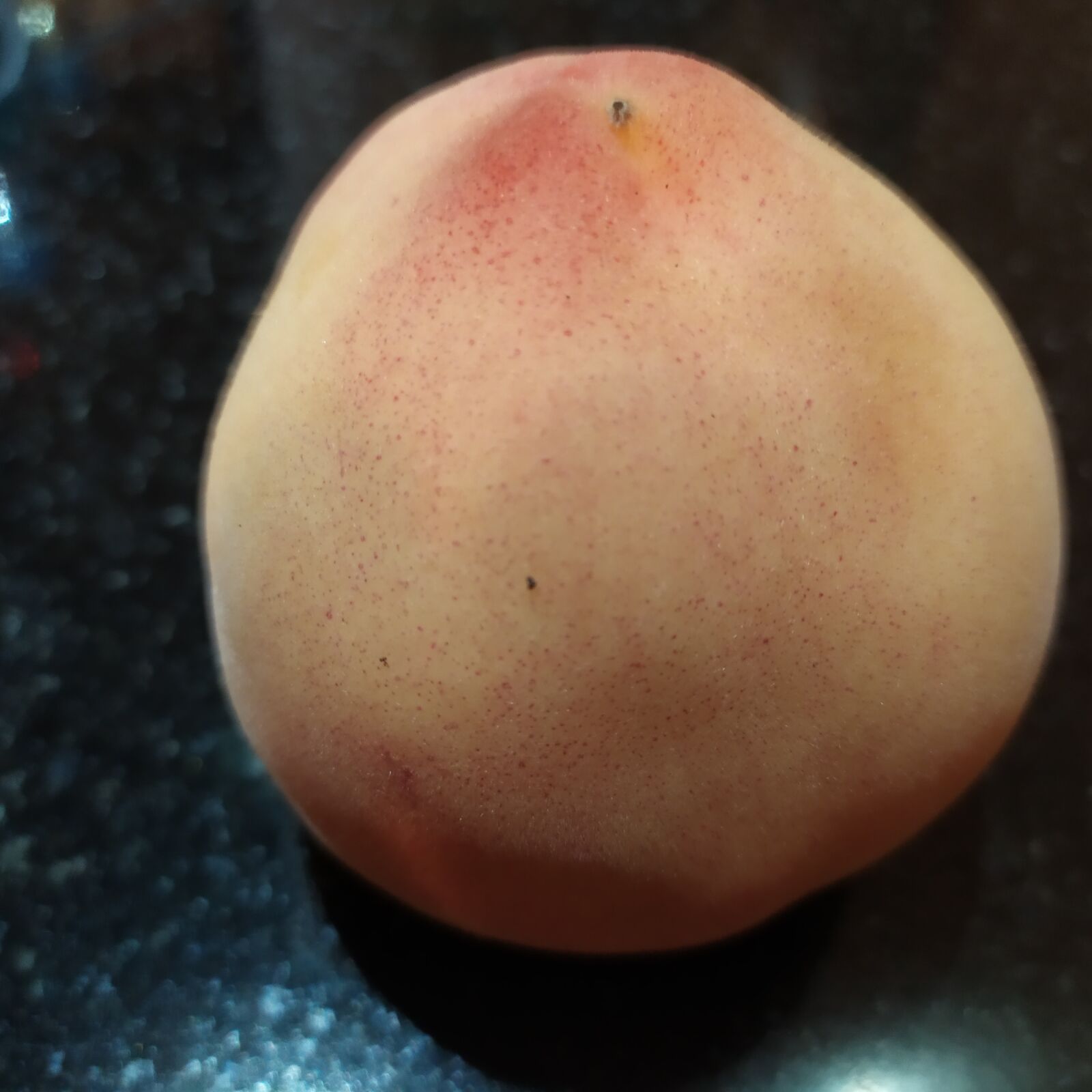 Xiaomi Redmi Note 7 sample photo. Peach, peaches, fruit photography