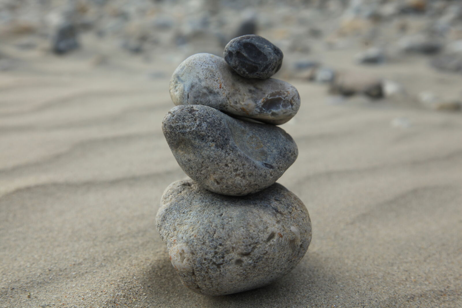Canon EOS 5D Mark II + Canon EF 24-105mm F4L IS USM sample photo. Sand, stones, zen photography