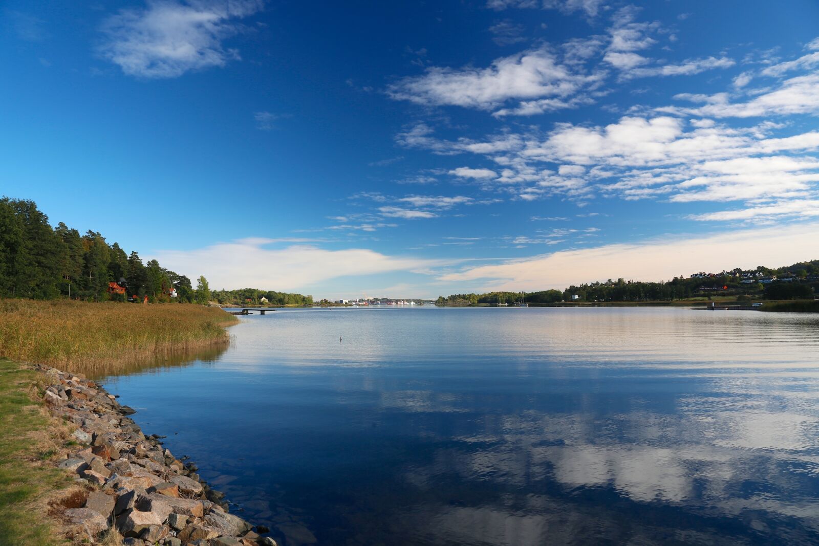 Canon EOS 5D Mark III sample photo. Landscape, water, blue photography