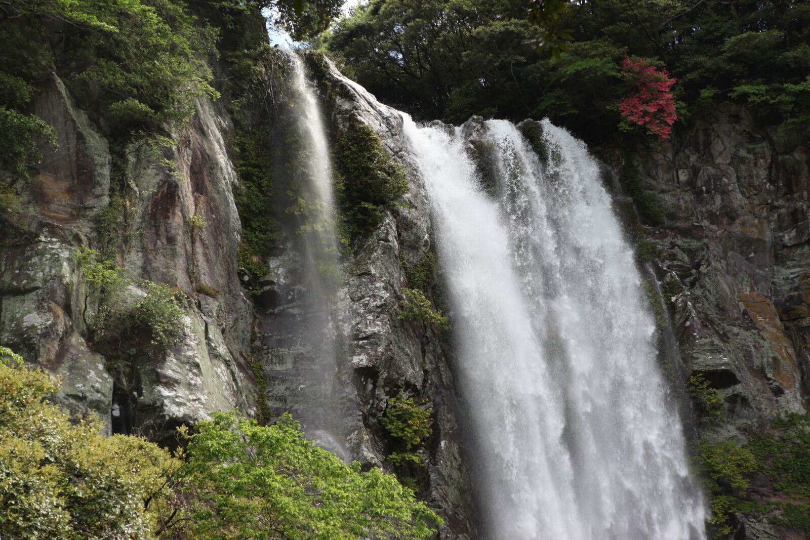 Canon EOS 5D Mark II sample photo. The body of water photography