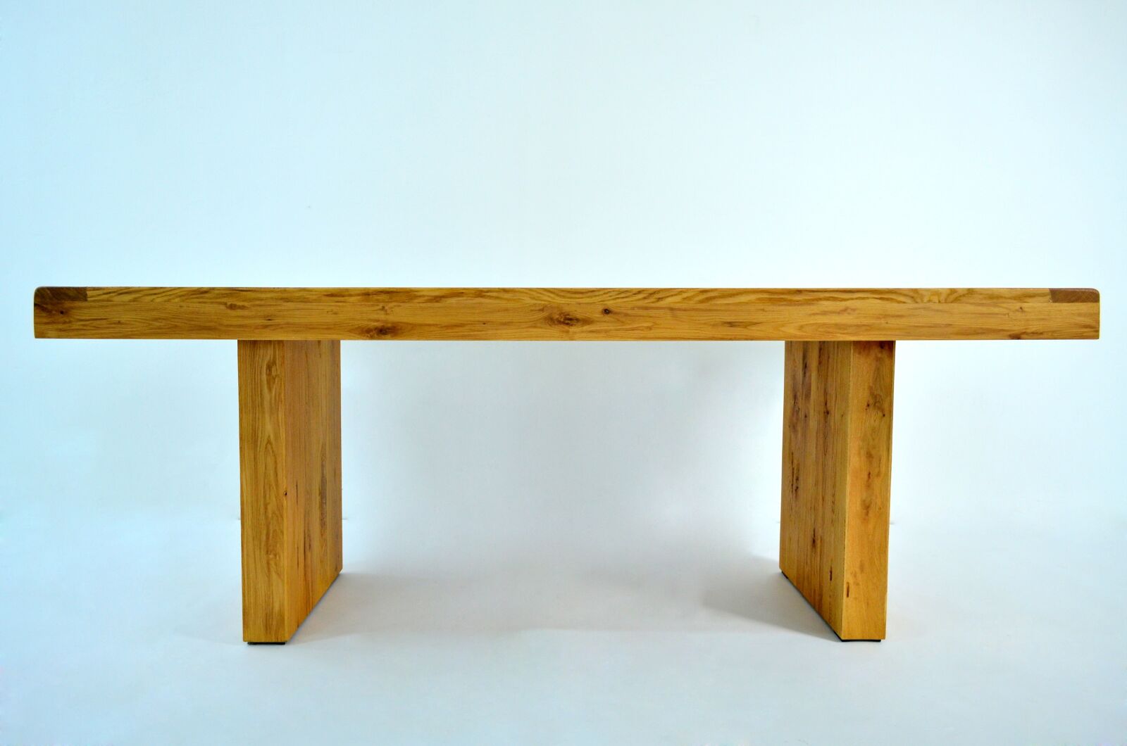 Nikon D7000 sample photo. Solid, oak, tabletop photography