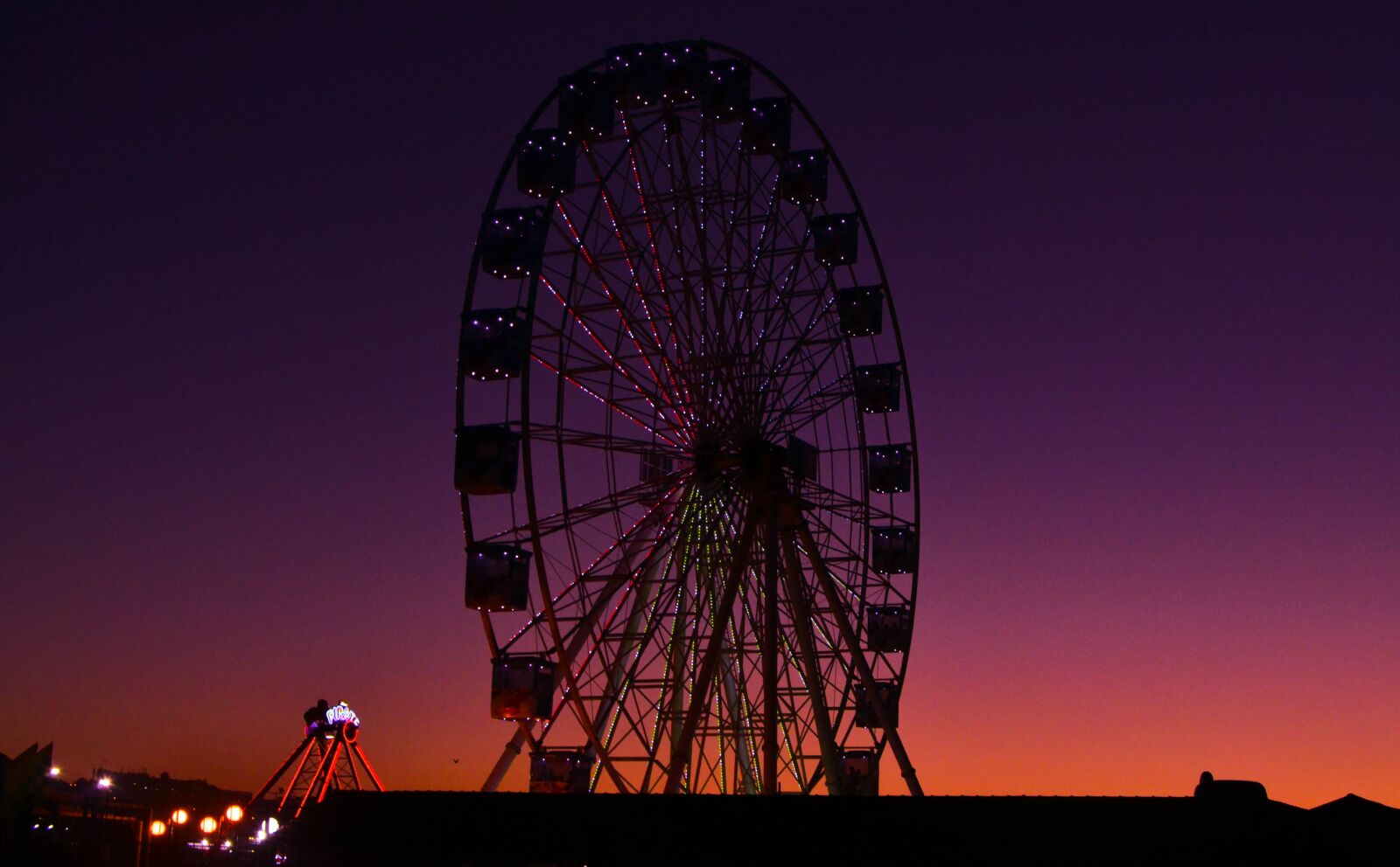 Nikon D3100 sample photo. Wheel, night, attraction photography