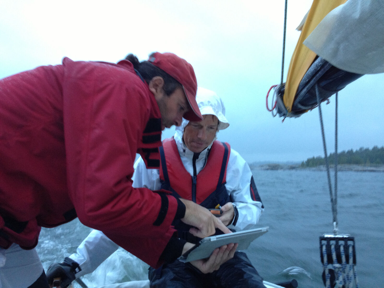 Apple iPhone 4S sample photo. Navigation, people, sailing photography