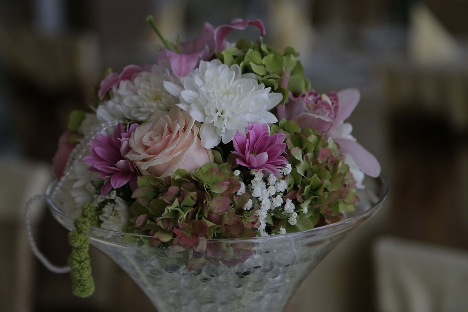 Canon EF 24-105mm F4L IS USM sample photo. Vase, crystal, bouquet, flowers photography