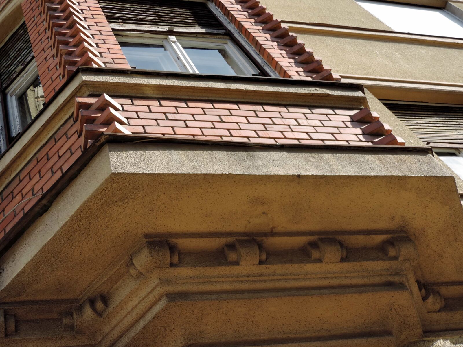 Nikon Coolpix P520 sample photo. Building, architecture, house, material photography