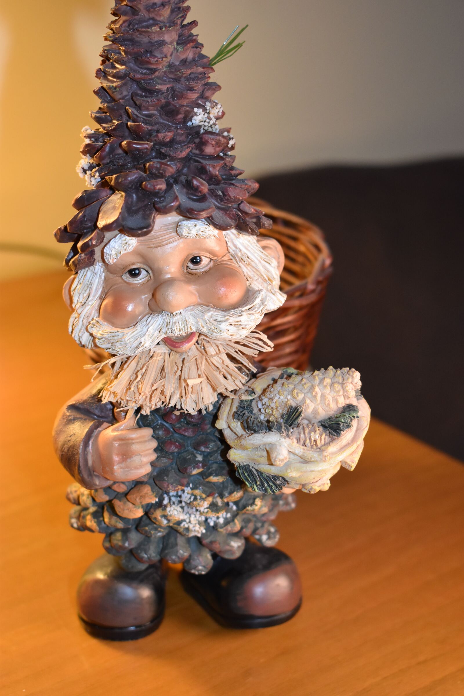 Nikon D5600 sample photo. Christmas, gnome, pannier photography