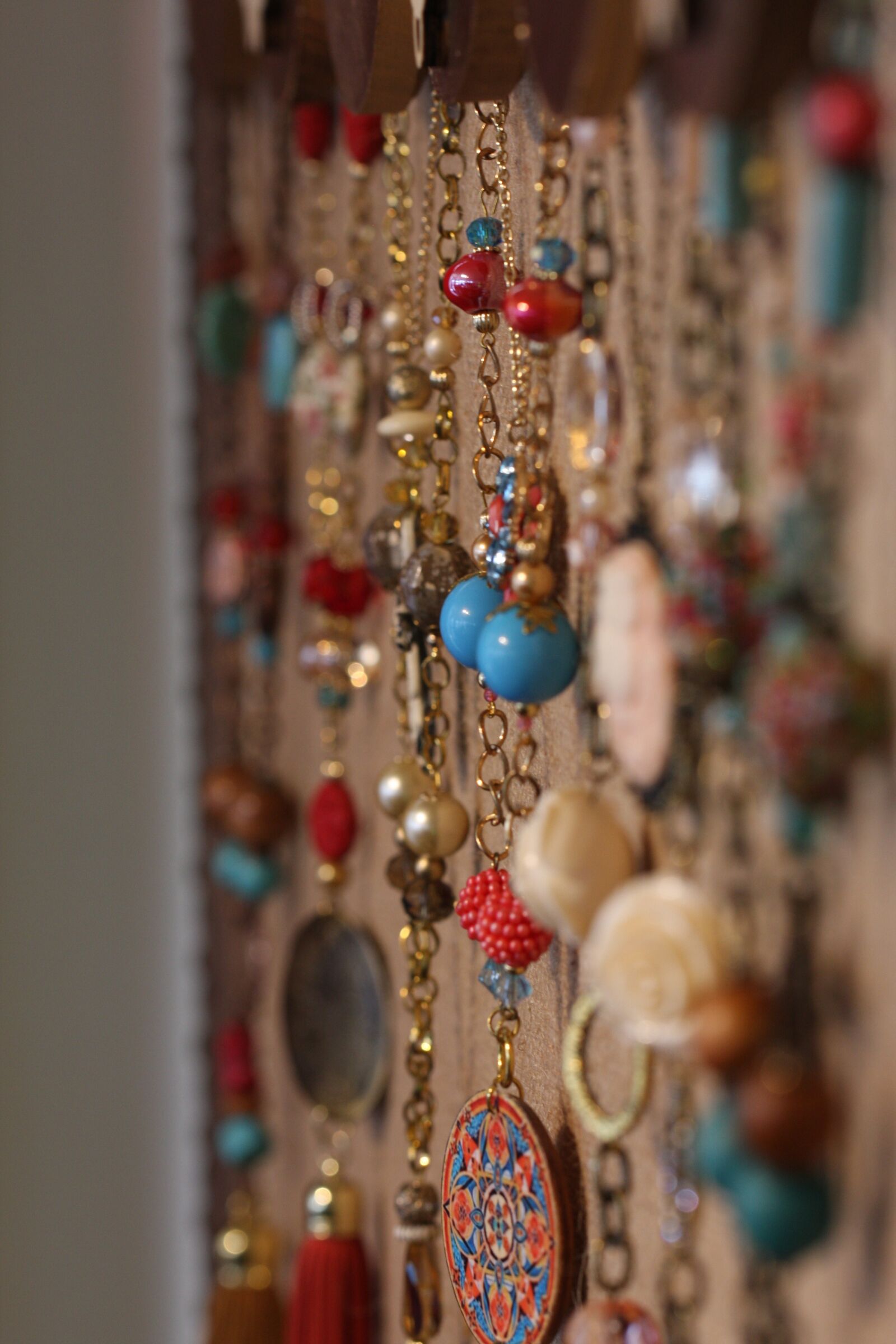 Canon EOS 40D sample photo. Jewelry, boutique, colorful photography