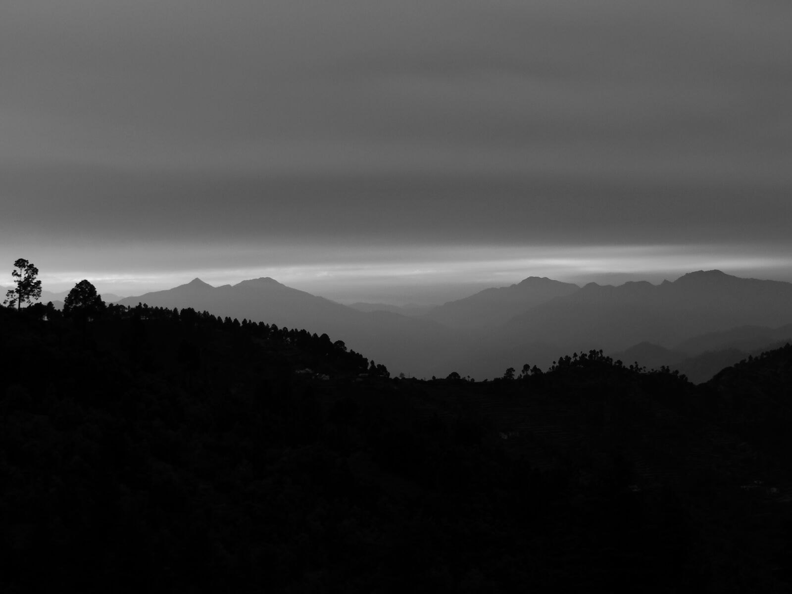 Nikon Coolpix S9300 sample photo. Mountains, mountainous, mountain range photography