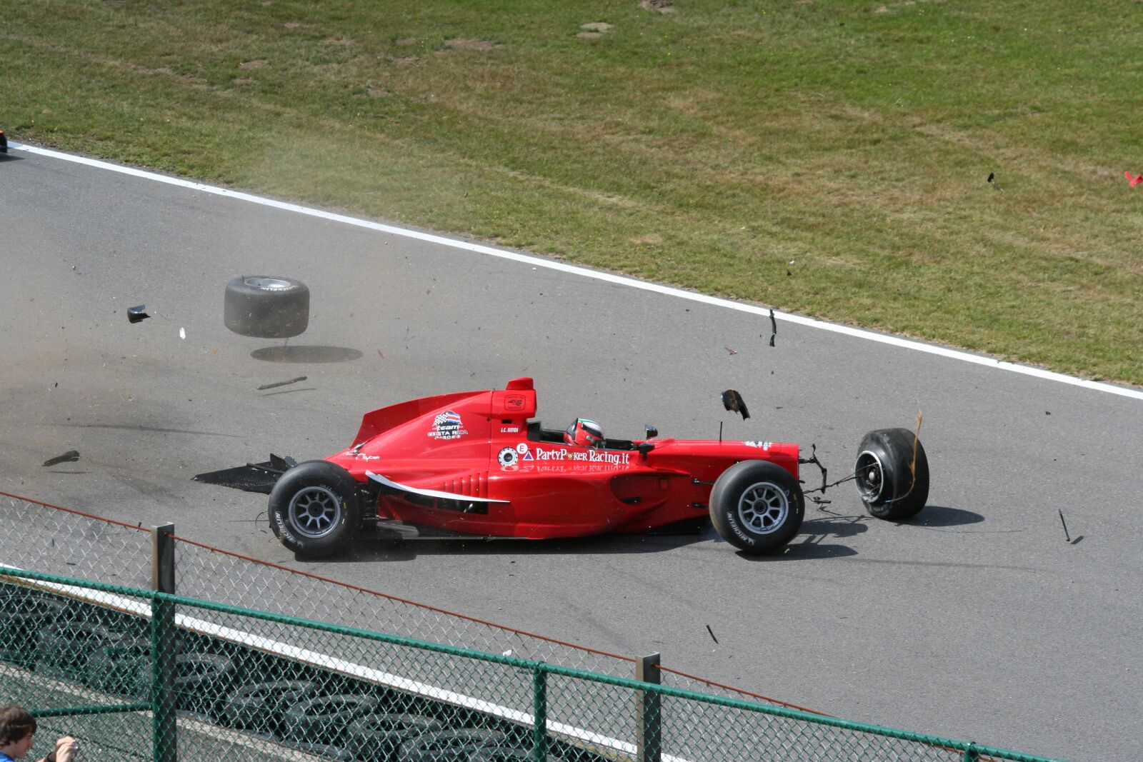 Canon EOS 350D (EOS Digital Rebel XT / EOS Kiss Digital N) sample photo. Sports, car, racing photography