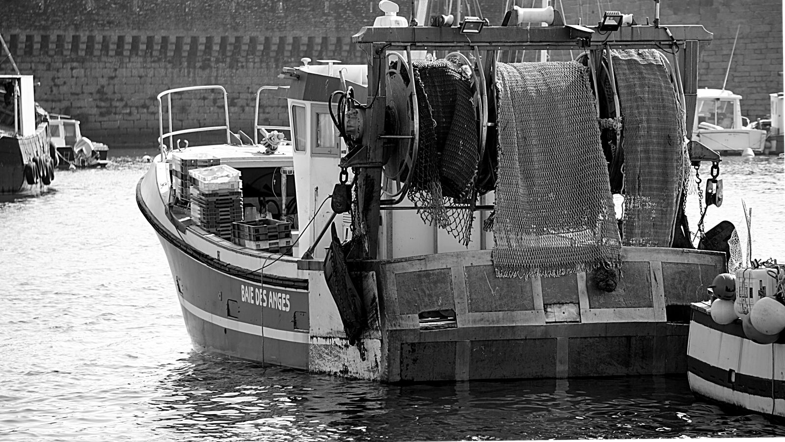 Sony a6000 sample photo. Boat, trawler, port photography