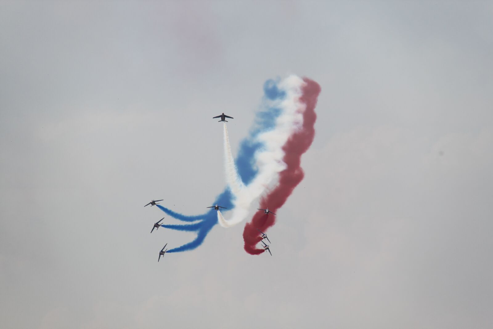 Canon EOS 500D (EOS Rebel T1i / EOS Kiss X3) sample photo. Aircraft, patrol, parade photography
