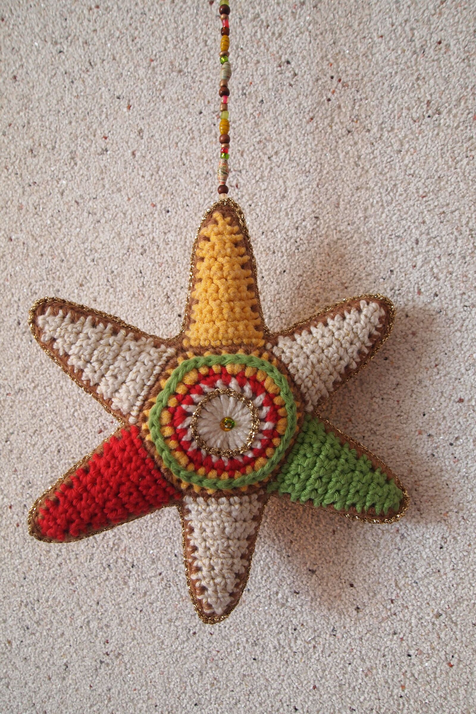Olympus PEN E-PL1 sample photo. Star, hooks, cotton photography