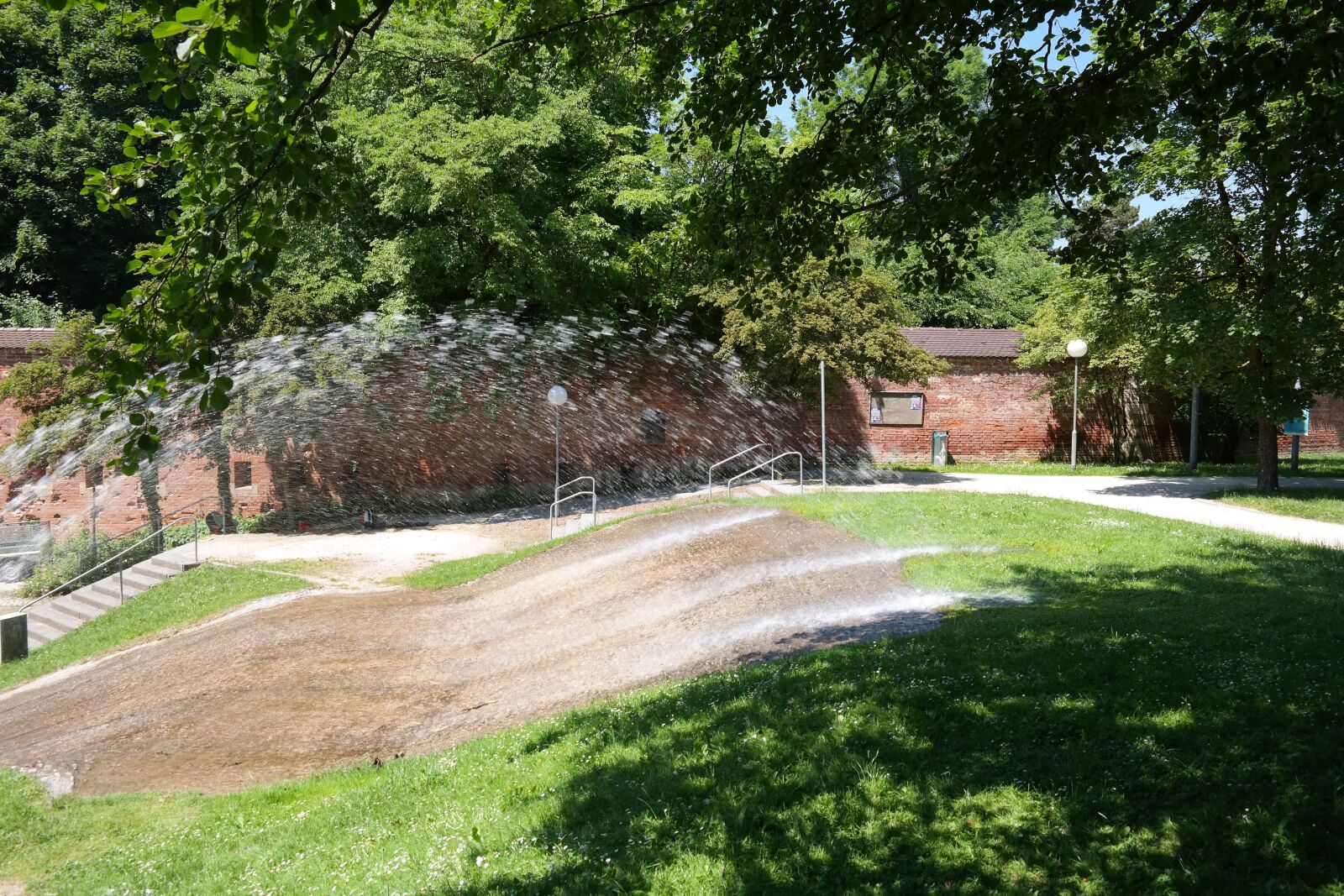 Samsung NX300 sample photo. Fountain, water fountain, new photography