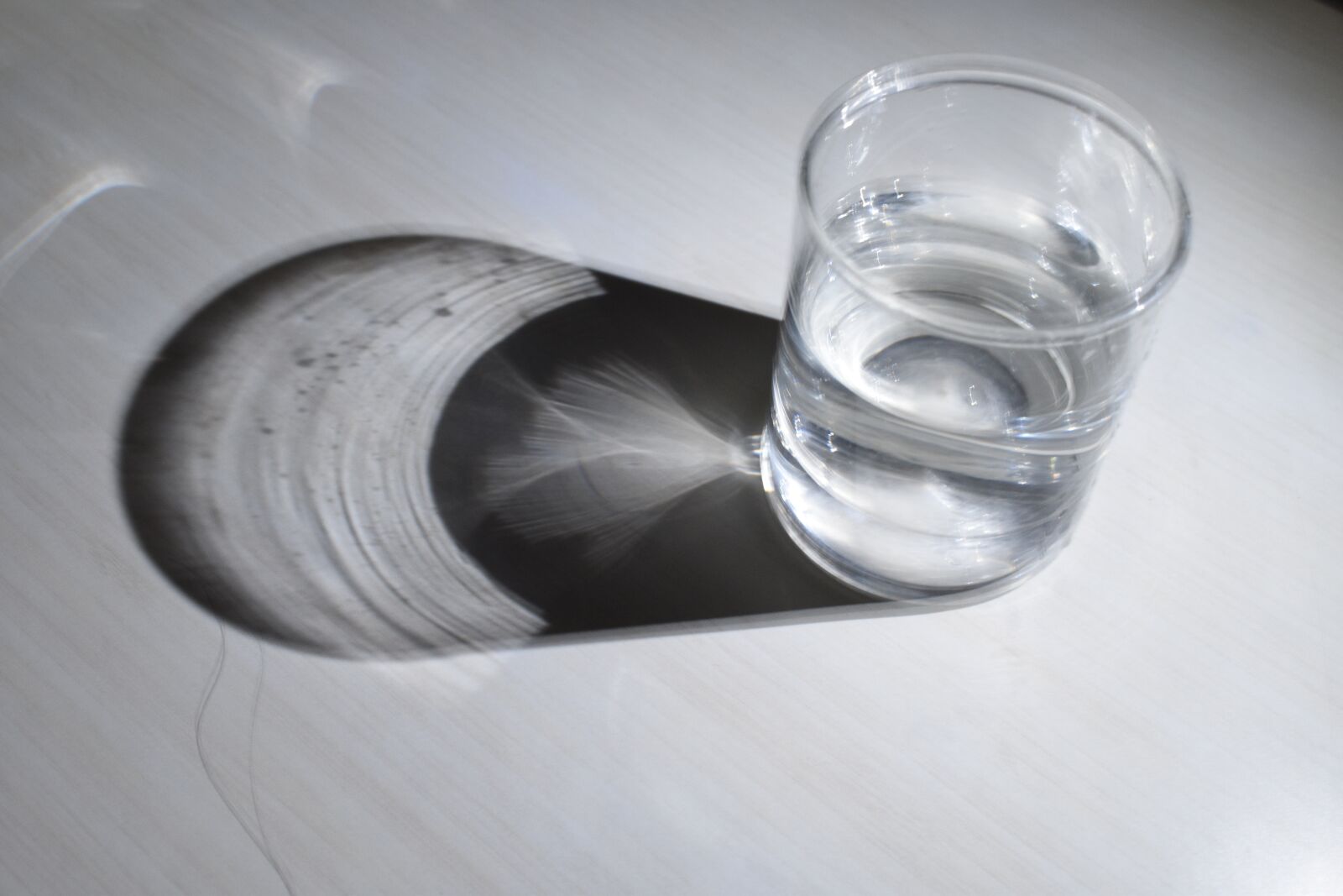 Nikon D5600 sample photo. Shadow, glass, vintage photography