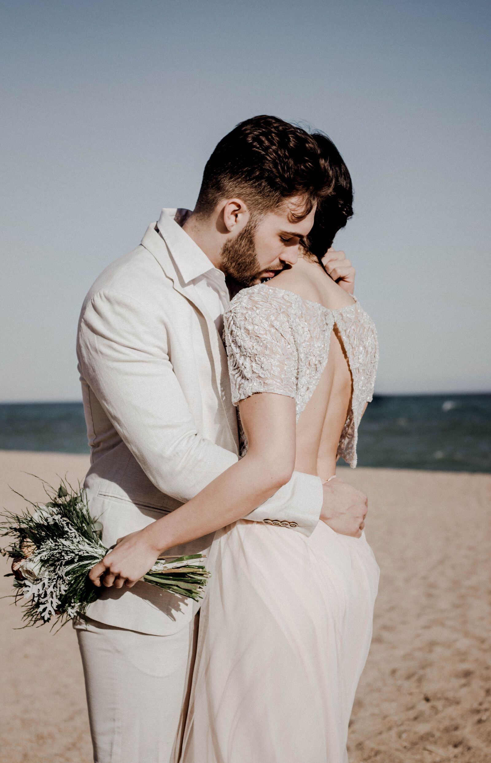 Canon EOS 77D (EOS 9000D / EOS 770D) + Canon EF 50mm F1.8 STM sample photo. Wedding, couple, marriage photography