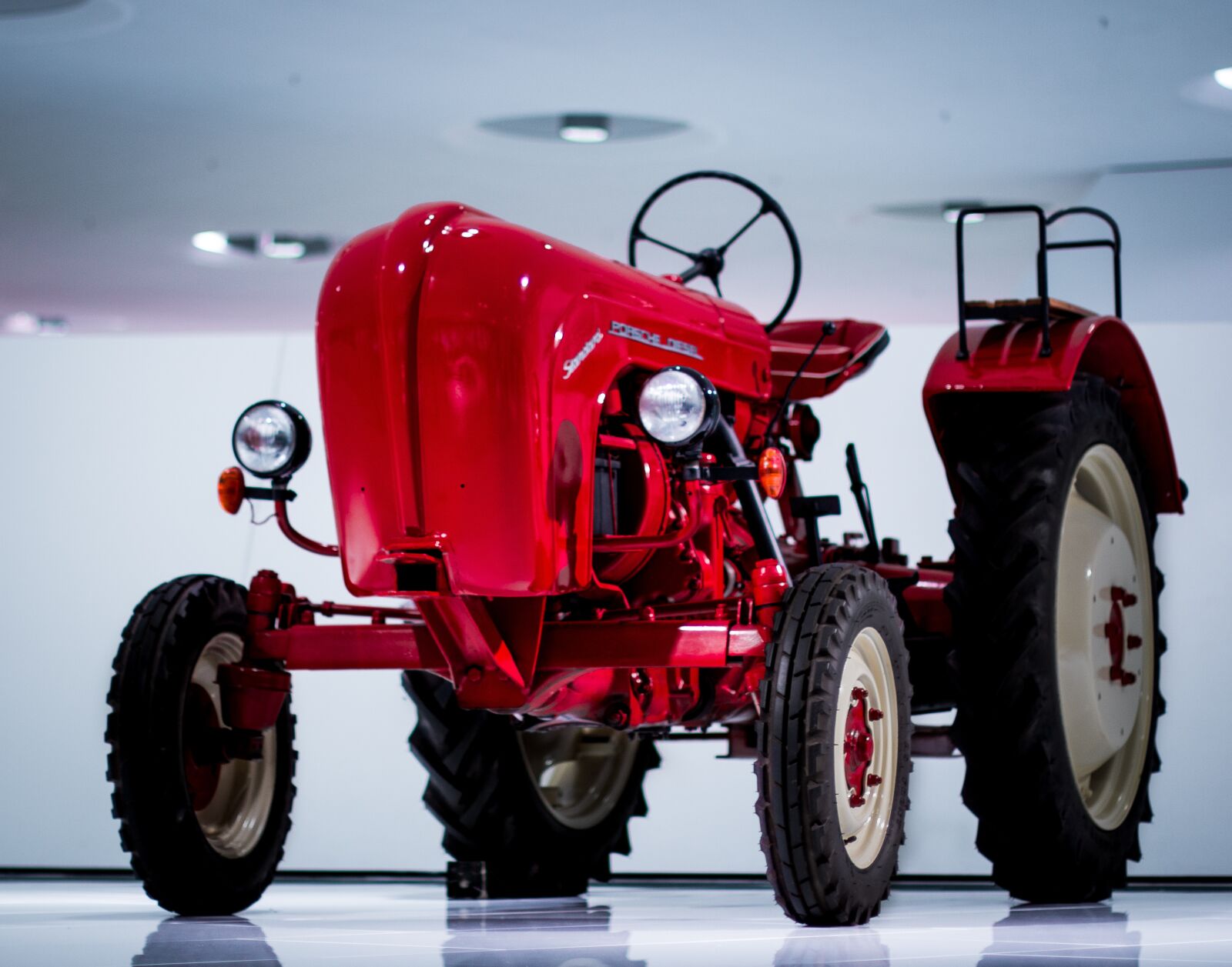 Canon EOS 70D + Canon EF 50mm F1.4 USM sample photo. Tractor, red, agriculture photography