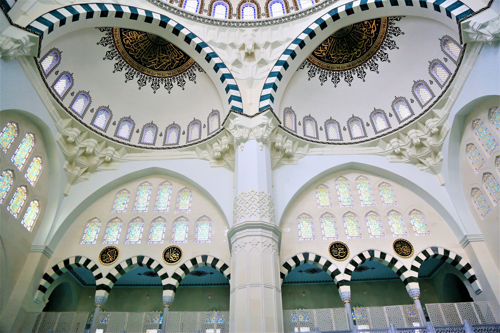 Canon EF 24-105mm F4L IS USM sample photo. Dome, cami, architecture photography