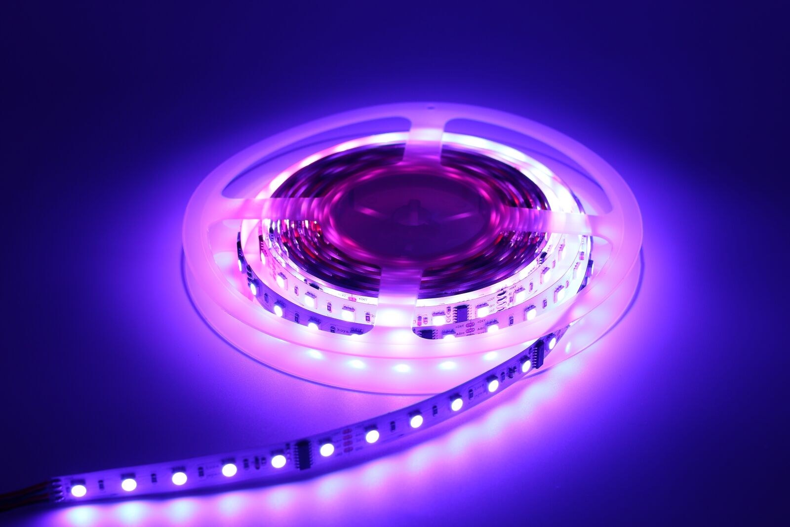 Canon EOS 70D + Canon EF 50mm F1.8 STM sample photo. Led, ledstrip, tape photography