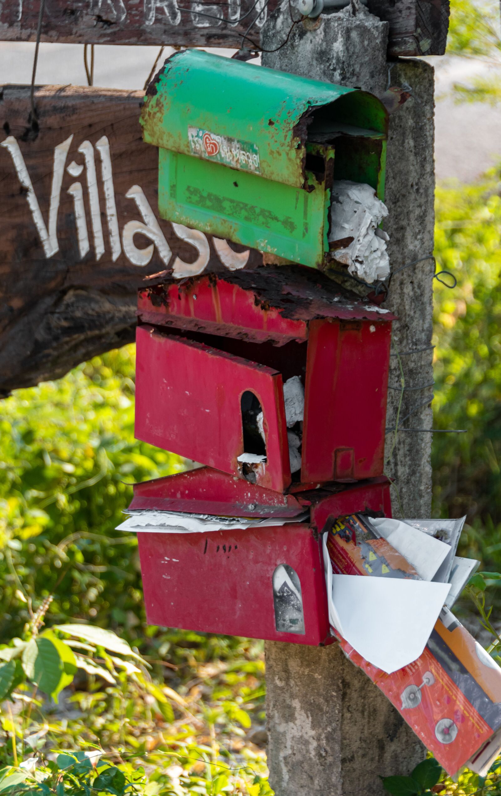 Nikon D5600 sample photo. Post, box, mailbox photography