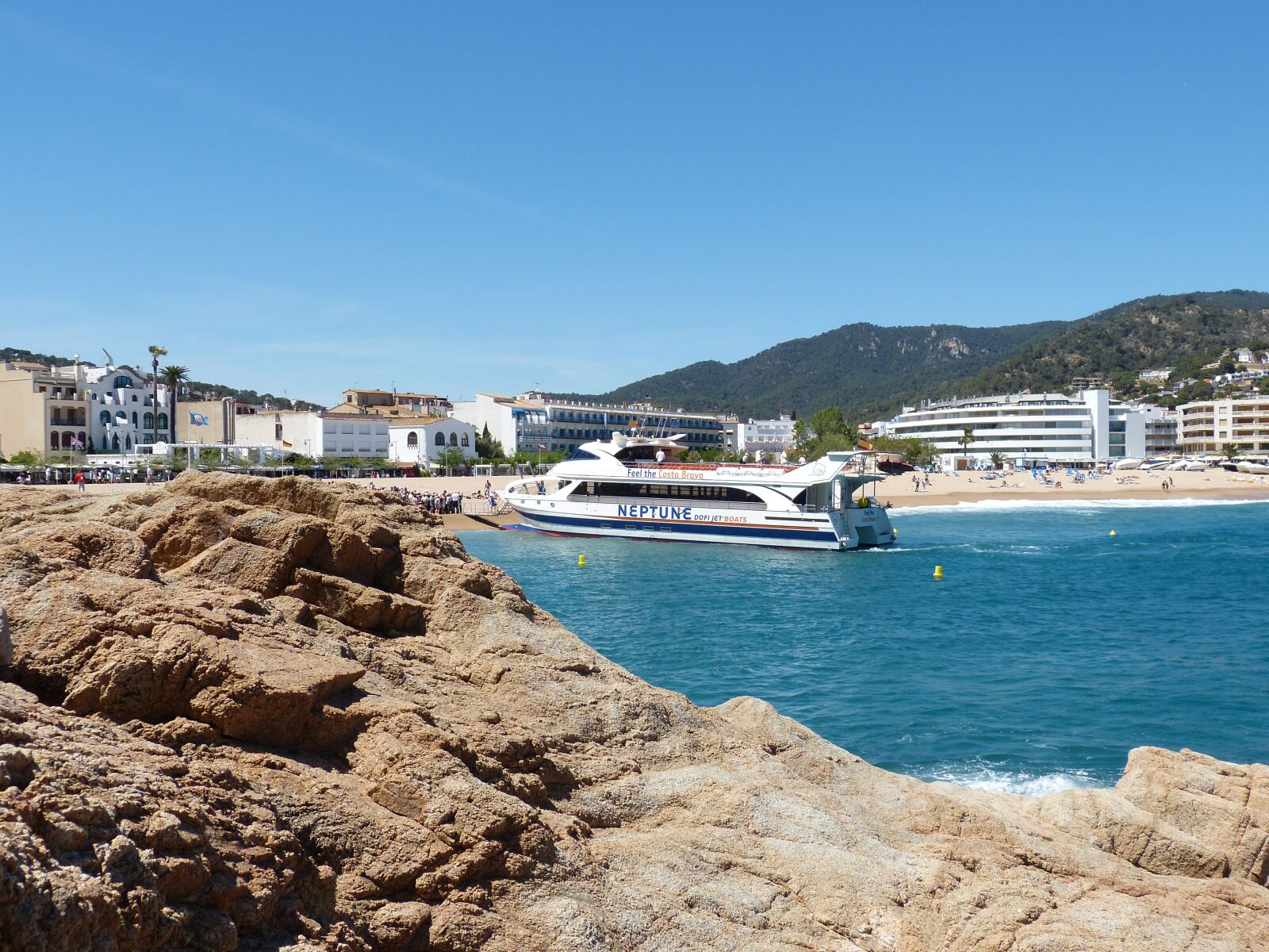 Panasonic Lumix DMC-FZ150 sample photo. Costa brava, spain, landscape photography