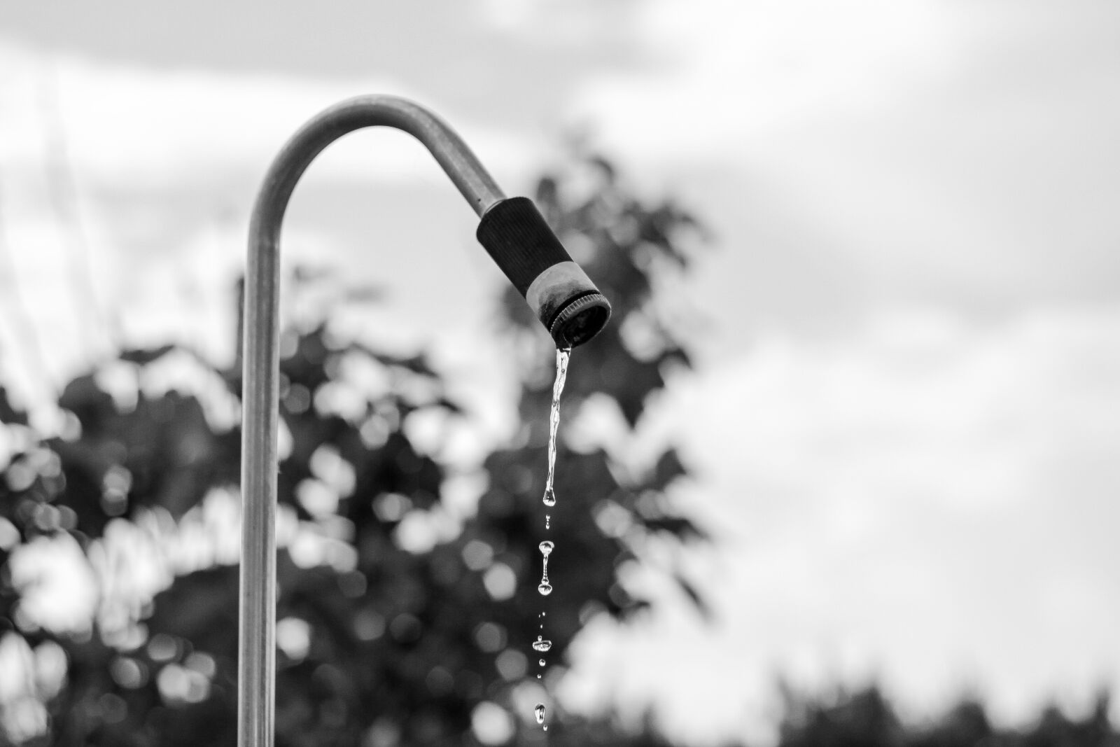 Canon EOS 550D (EOS Rebel T2i / EOS Kiss X4) sample photo. Water, beach, shower photography