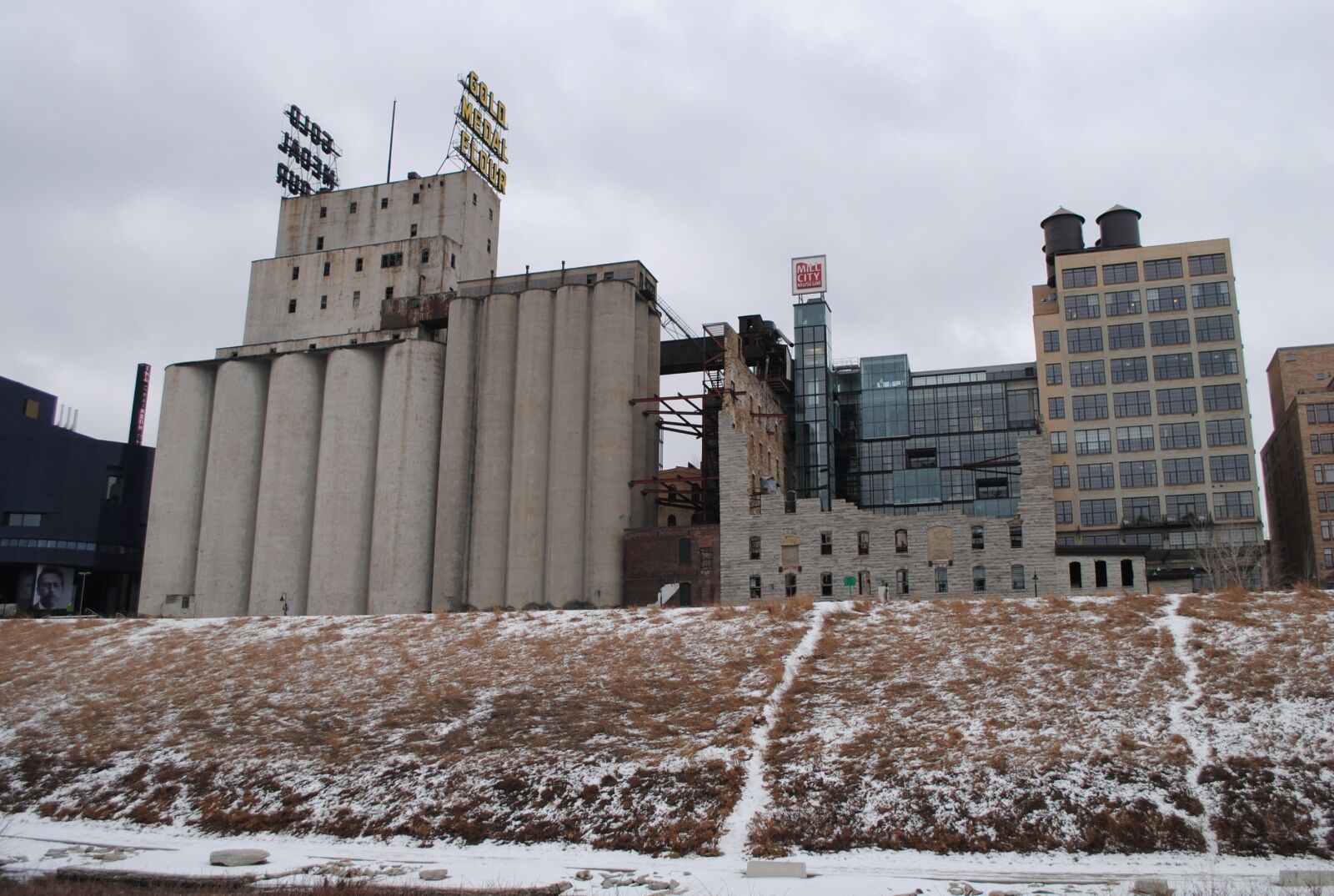 Nikon D3000 sample photo. Minneapolis, minnesota, downtown photography