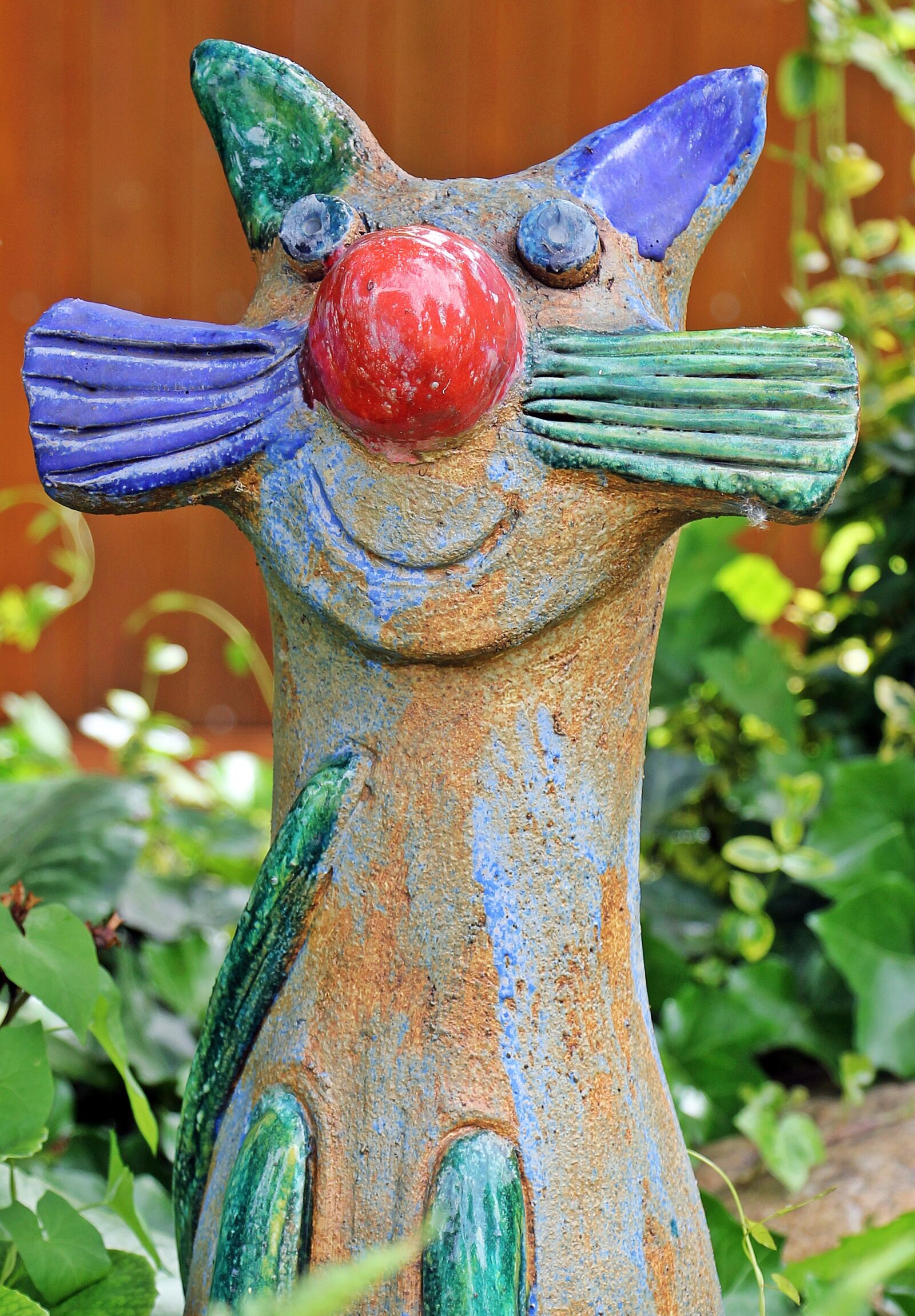 Canon EOS 550D (EOS Rebel T2i / EOS Kiss X4) sample photo. Cat, stone cat, colorful photography