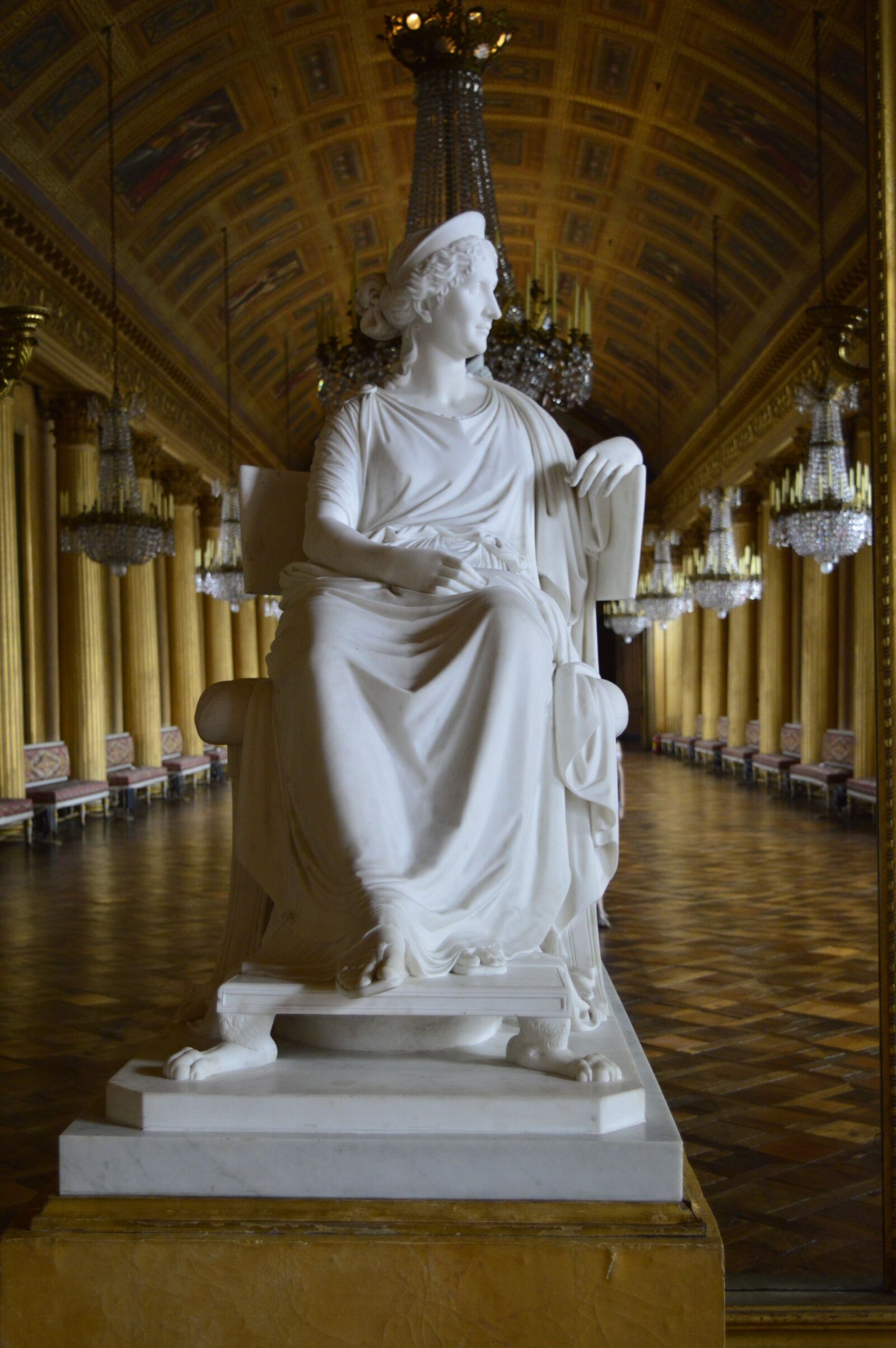 Nikon D3200 sample photo. Napoleon, museum, statue photography