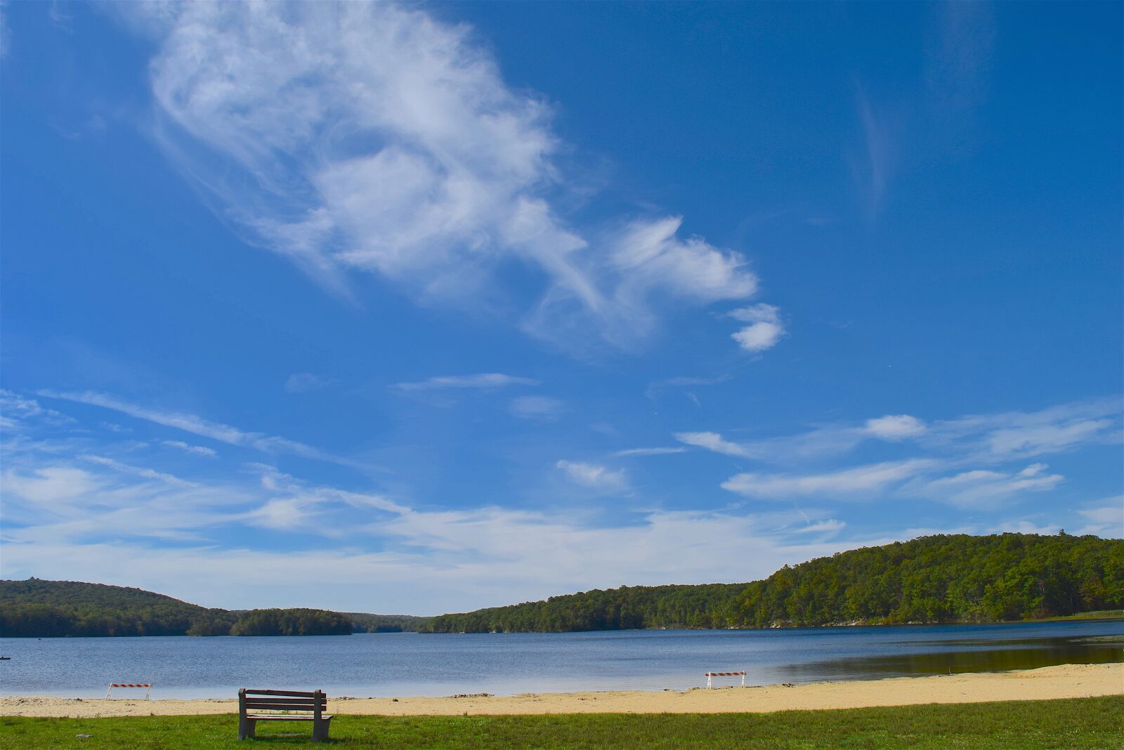 Nikon D3300 sample photo. Lake, park, bench photography