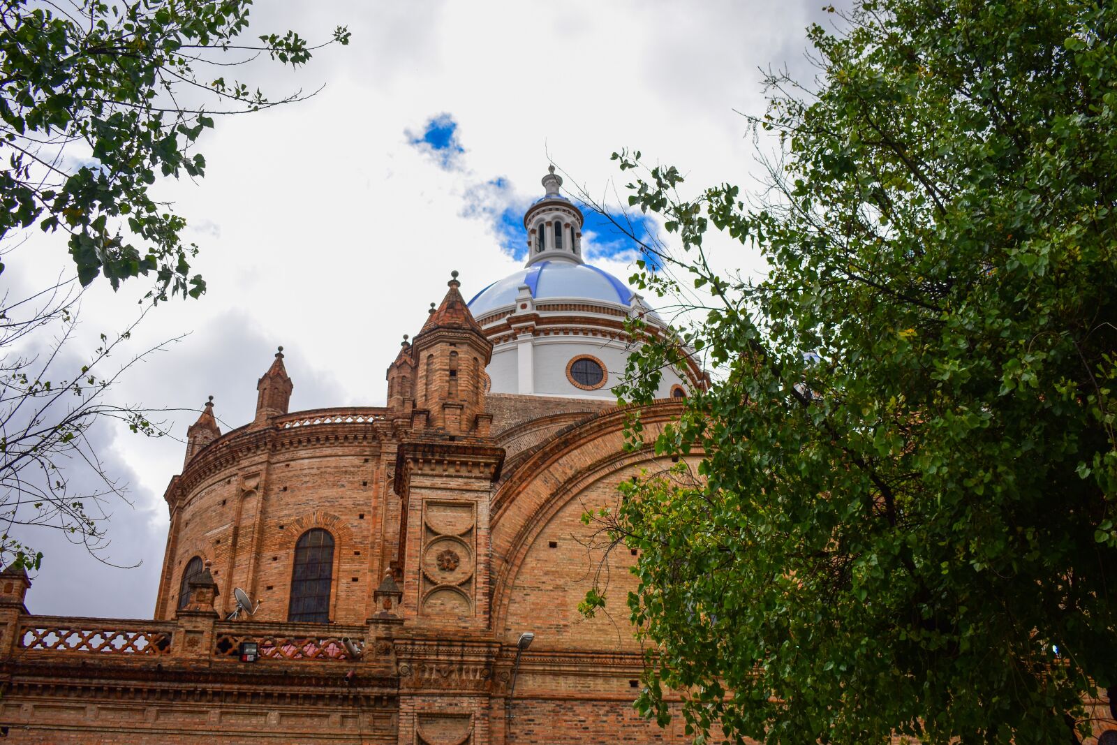 Nikon D3400 sample photo. Cathedral of cuenca, cuenca photography