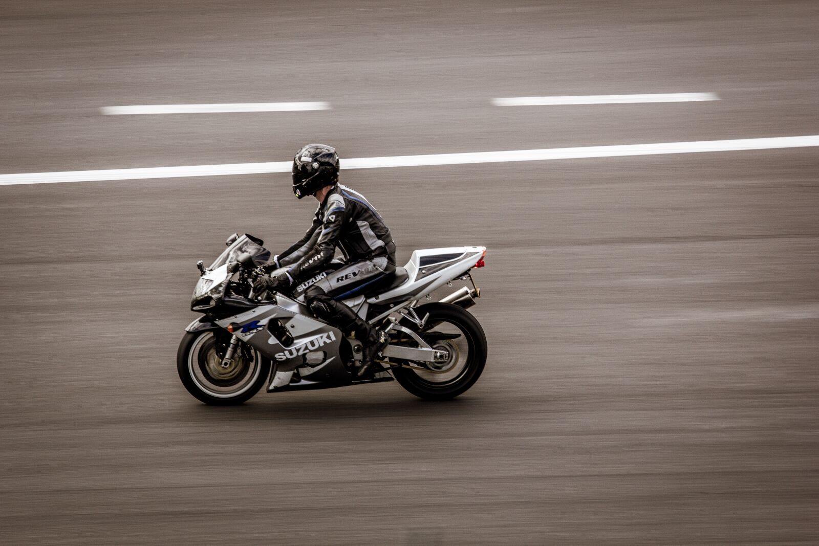 Canon EF 70-300mm F4-5.6 IS USM sample photo. Motorcycle, nürburgring, yamaha photography