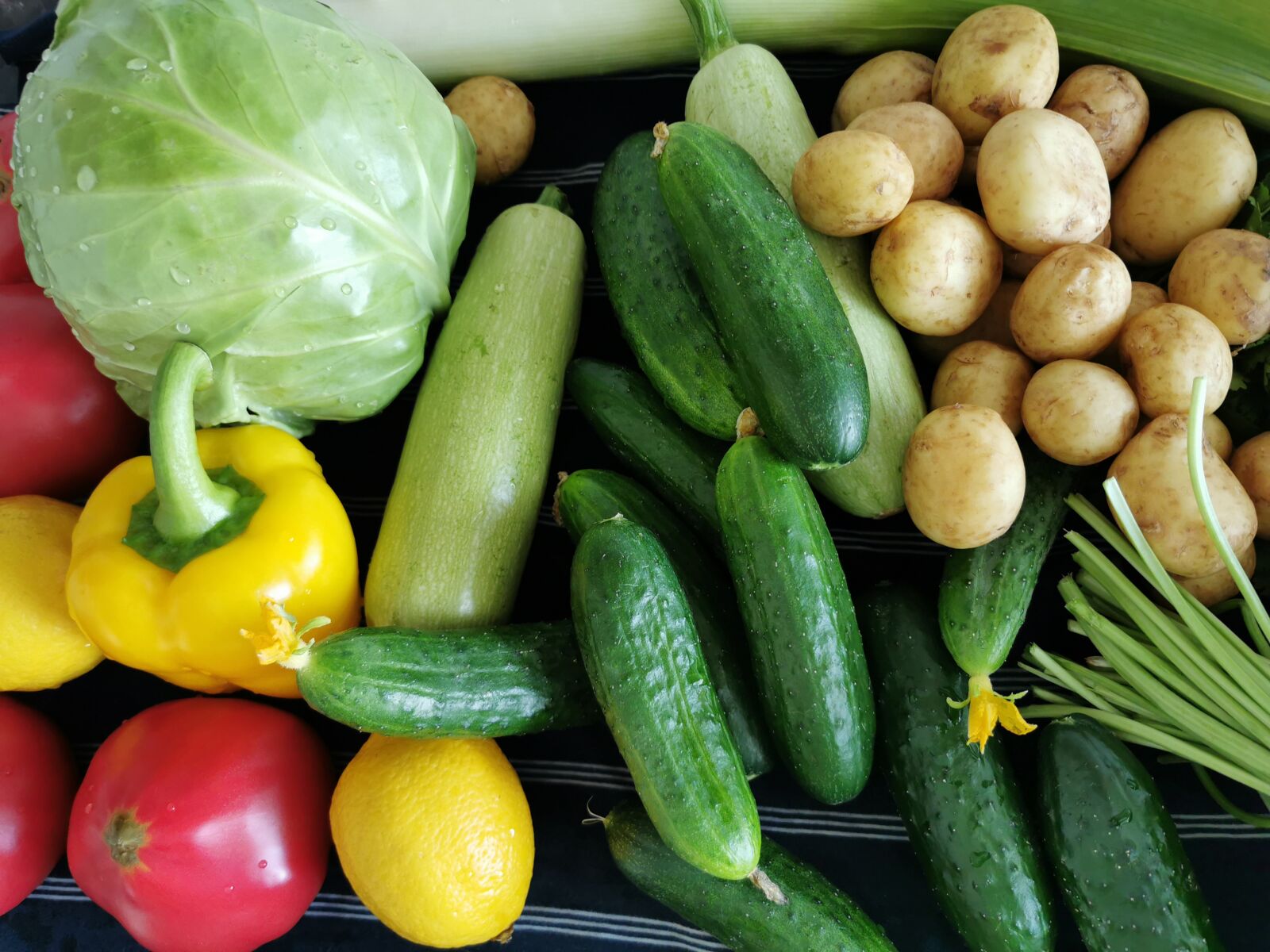 HUAWEI P30 Pro sample photo. Vegetables, cucumbers, tomatoes photography