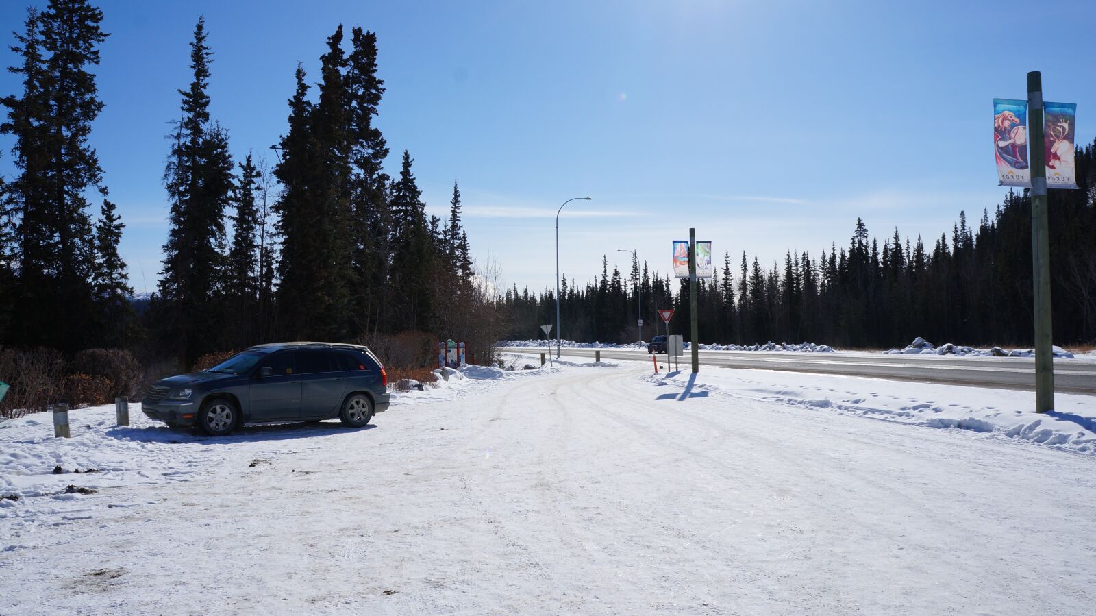 Sony Alpha NEX-F3 + Sony E 18-55mm F3.5-5.6 OSS sample photo. Whitehorse, highway pullout, winter photography