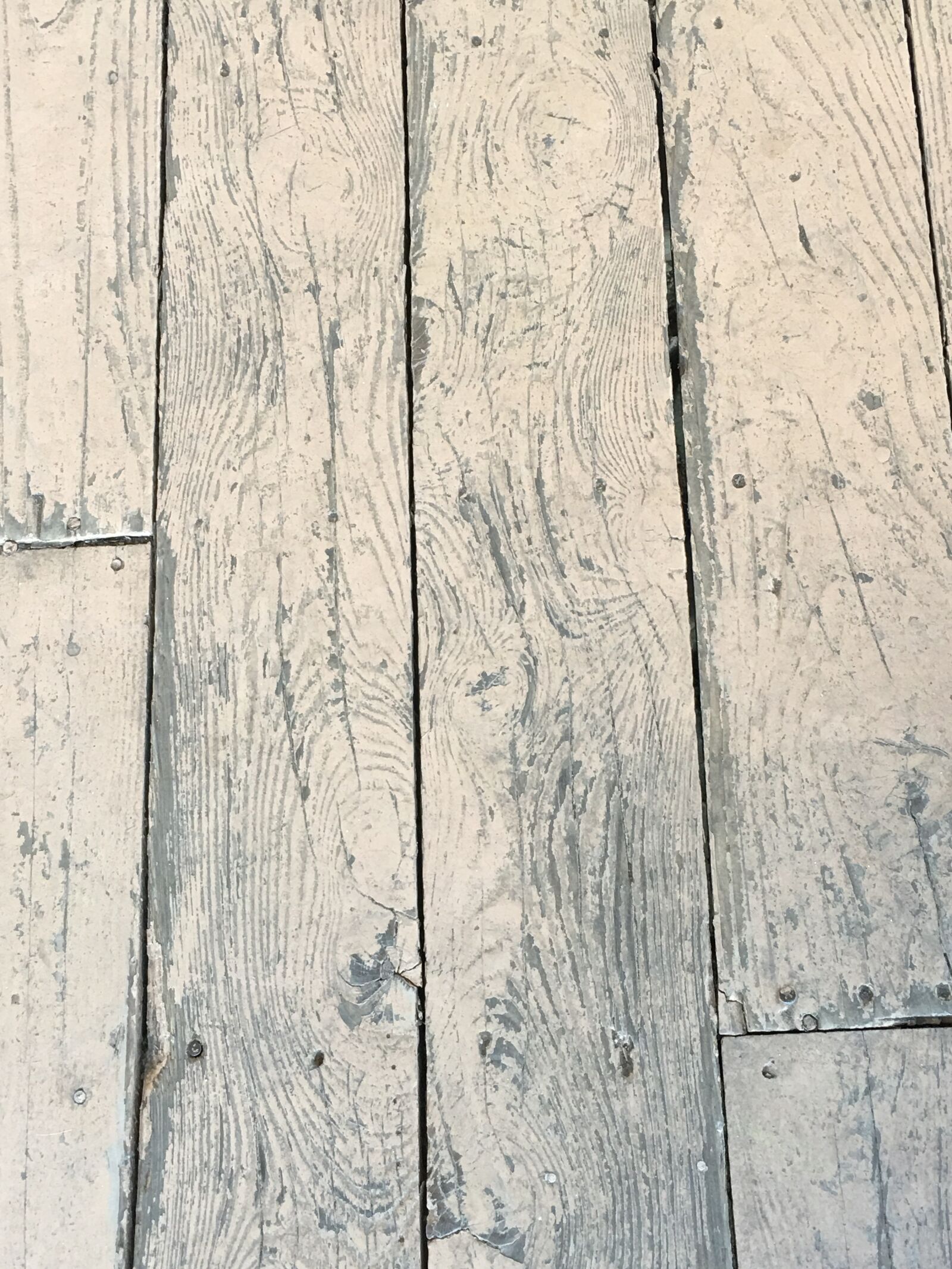 Apple iPhone 6s Plus sample photo. Wood, weathered, barn photography