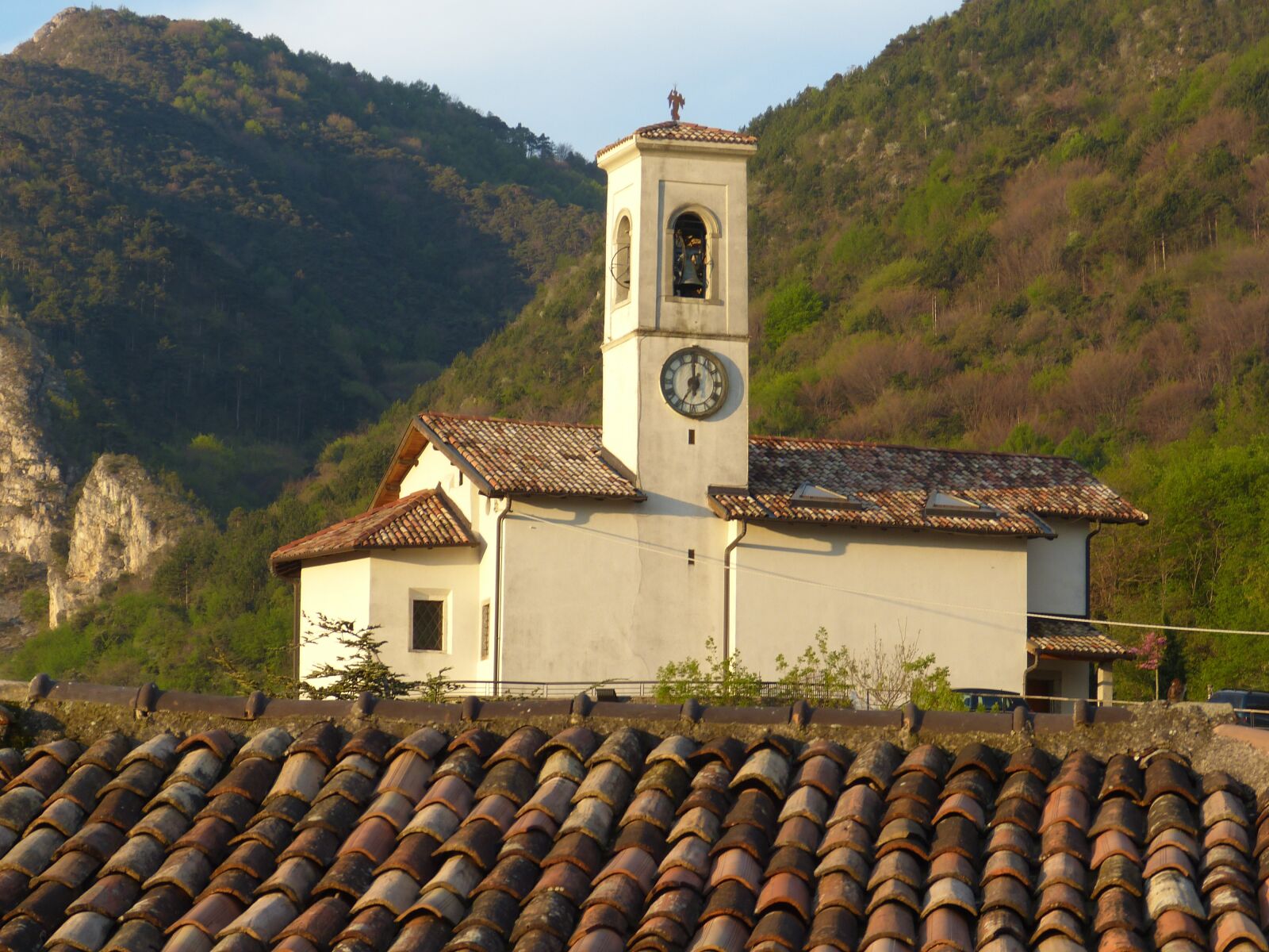 Panasonic Lumix DMC-FZ150 sample photo. Church, steeple, pregasina photography