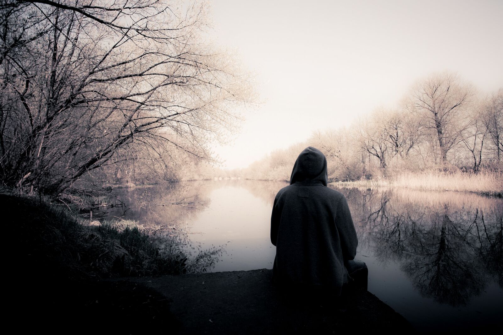 Canon EOS 6D + Canon EF 17-40mm F4L USM sample photo. Loneliness, mystery, man photography