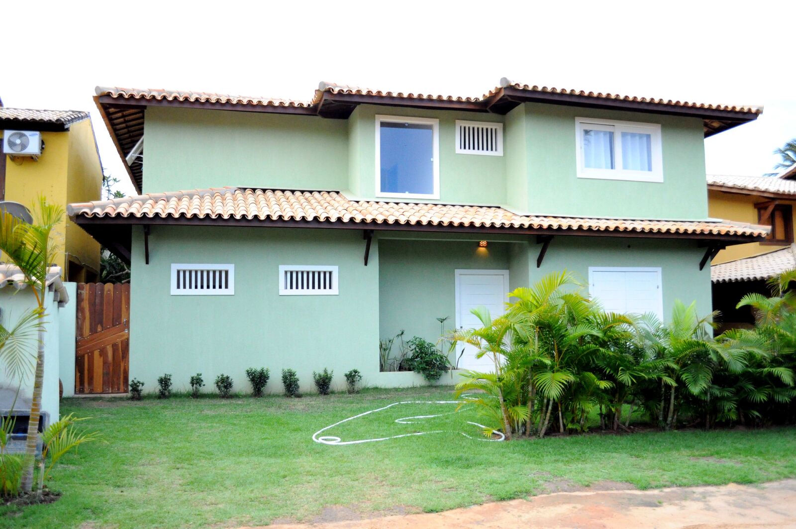 Nikon D5000 sample photo. Exterior, house, tropics photography
